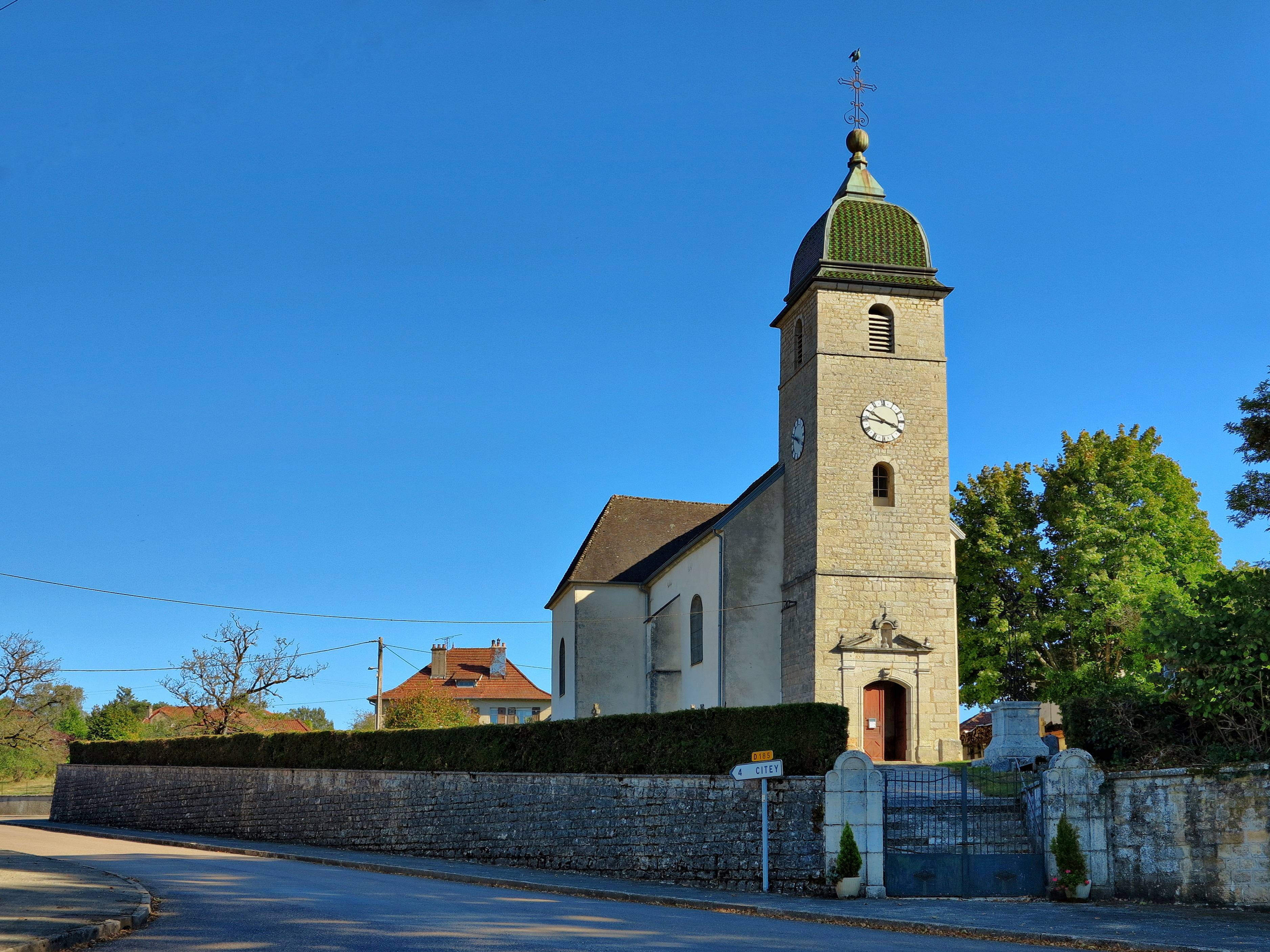 Photo de St. Martins Kirche von Angirey