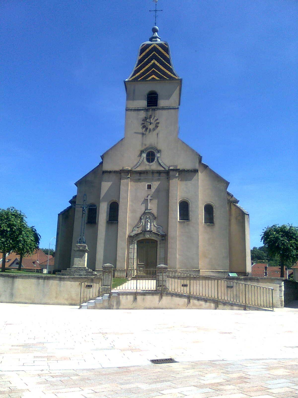 Photo de Iglesia de la Natividad de Nuestra Señora de Arc-lès-Gray
