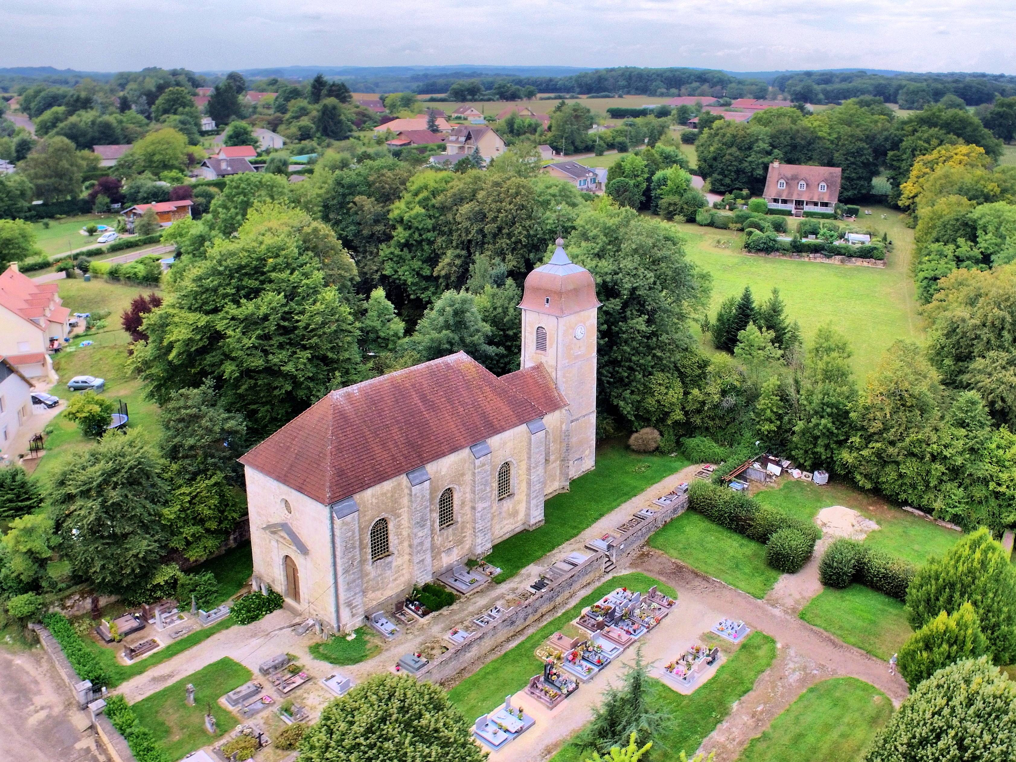 Photo de Église de la Nativité-de-Notre-Dame de Chambornay-lès-Pin