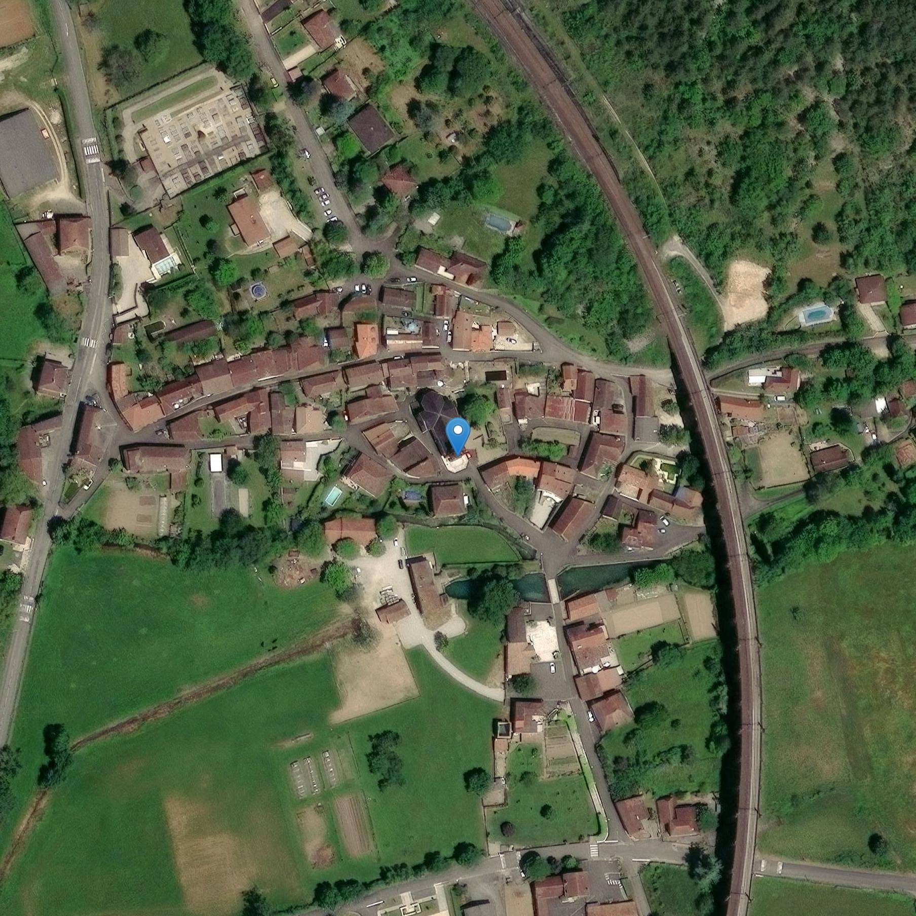 Photo de サン・ピエール・リアンス・カルマネ教会