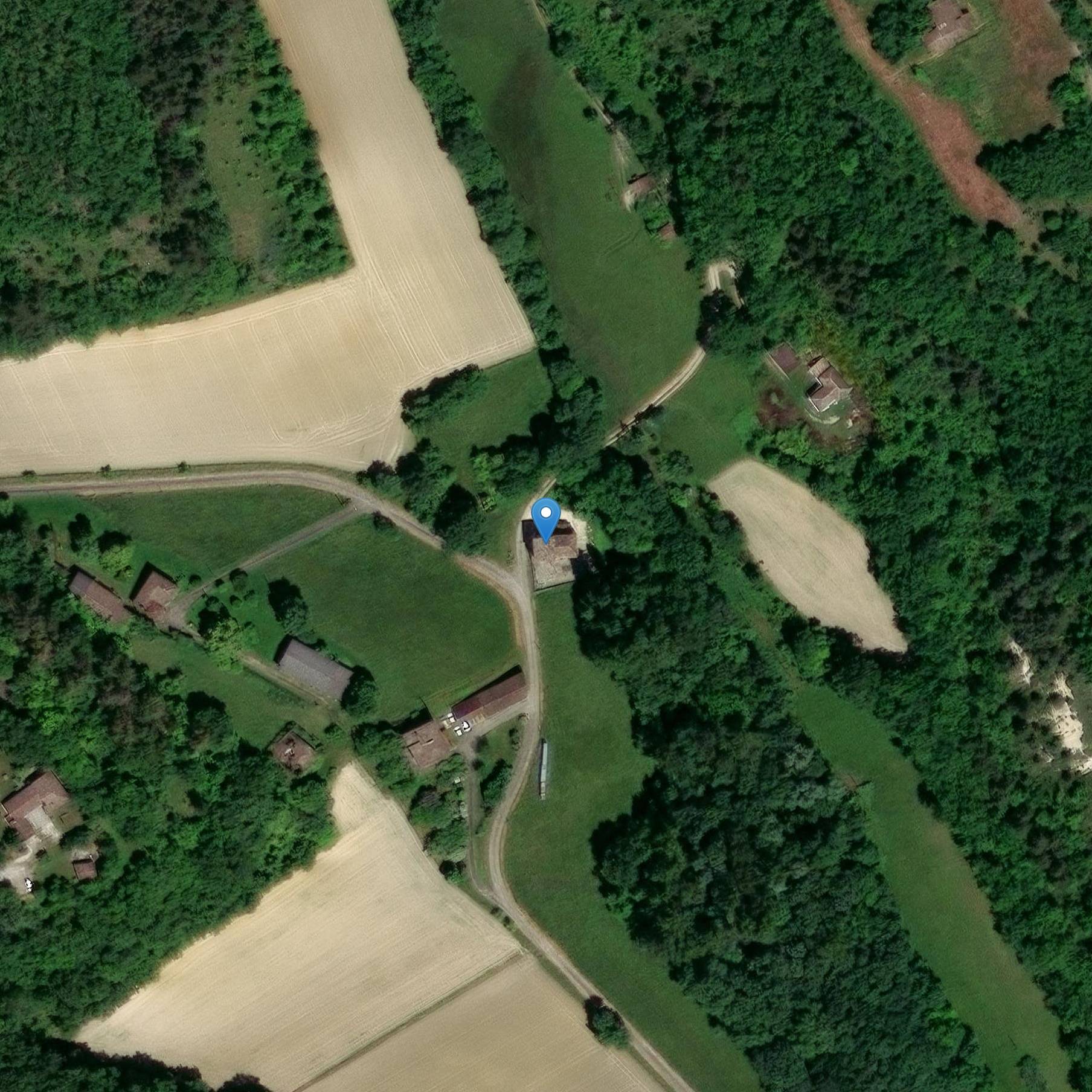 Photo de Iglesia de Saint Anthet de Saint Anthet