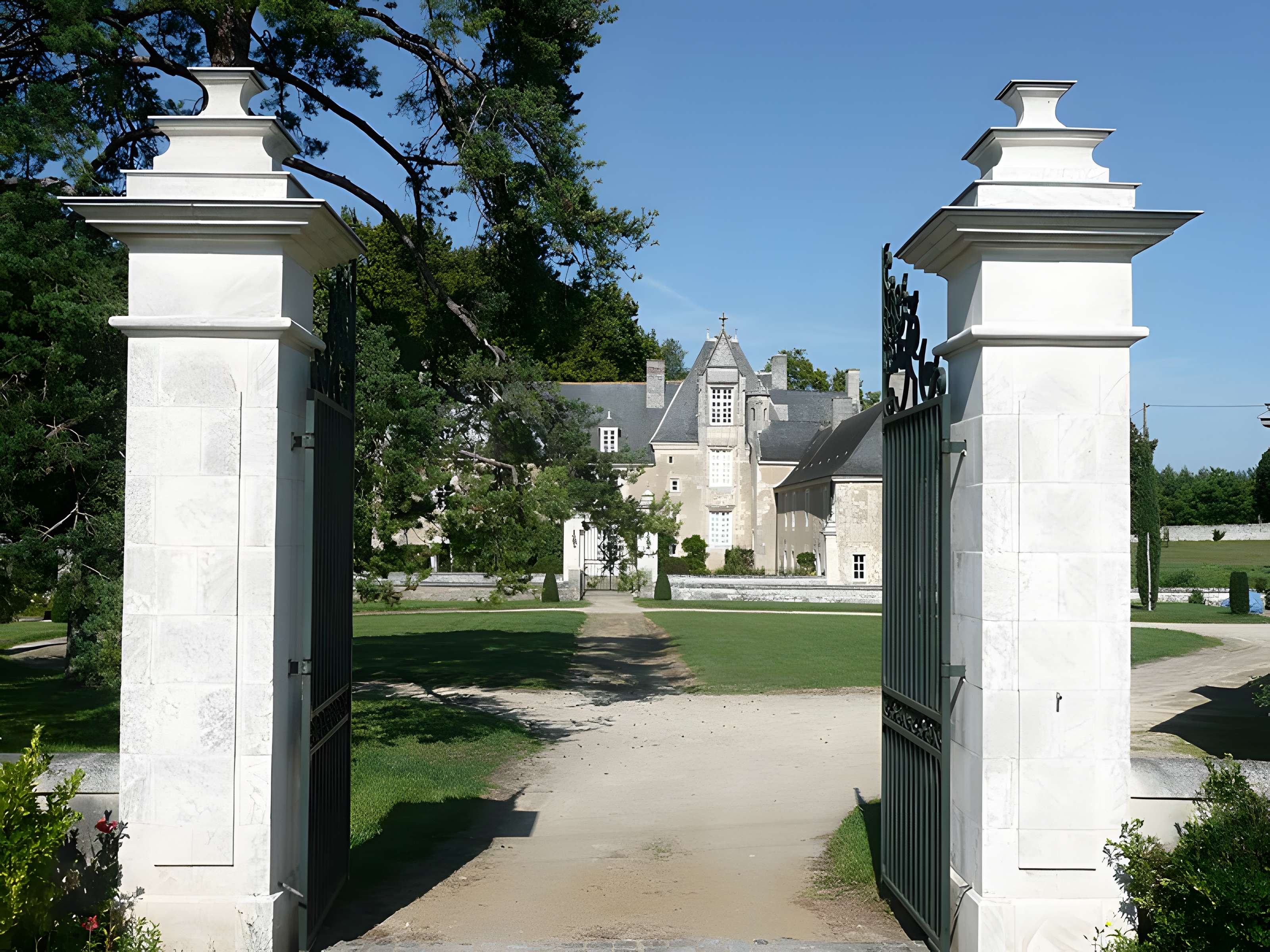 Château du Pont-de-Varenne