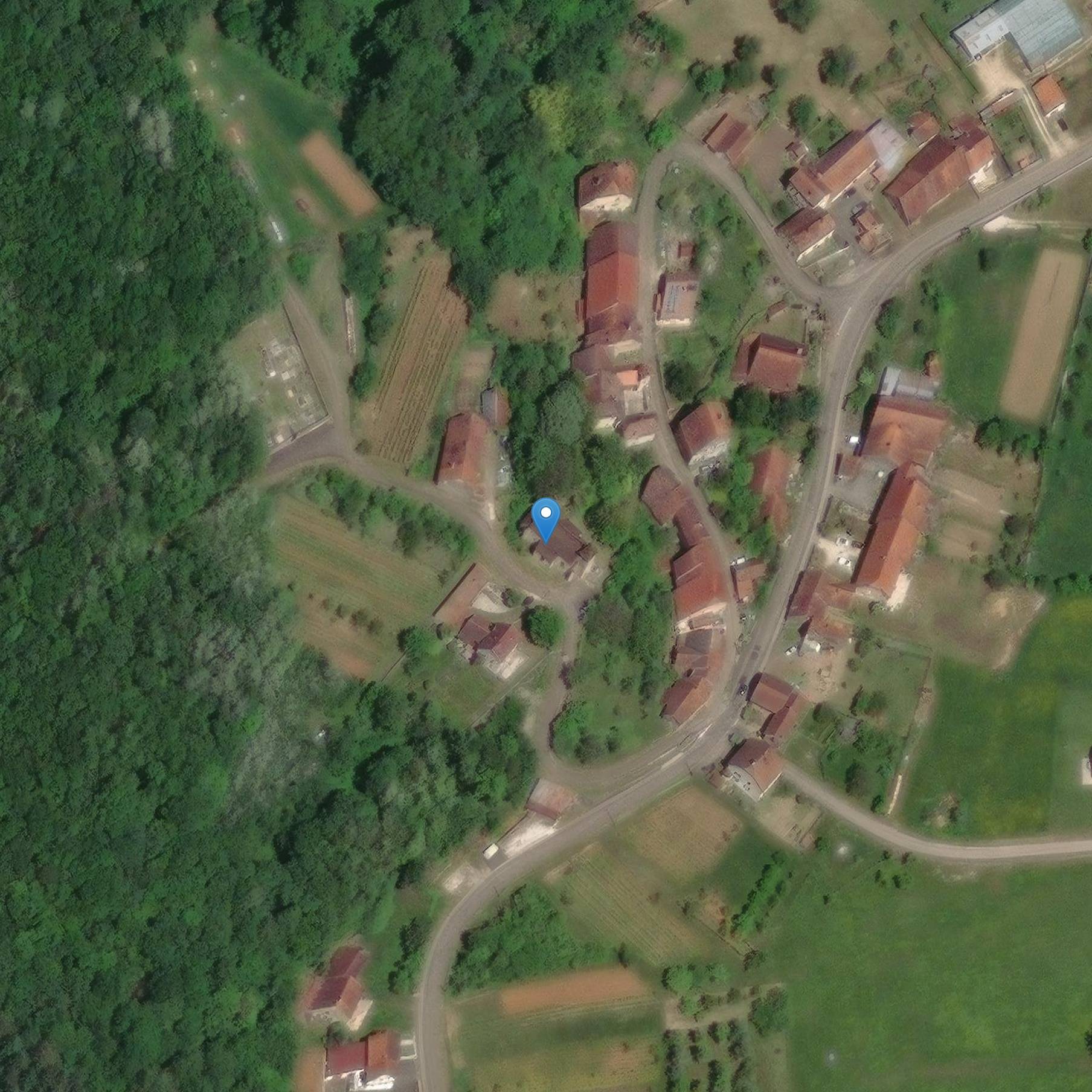 Photo de 苏奥库尔圣迪迪耶教堂