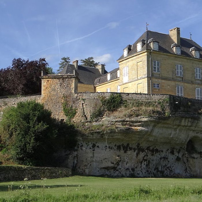 Photo de Château du Roc à Saint-André-dAllas