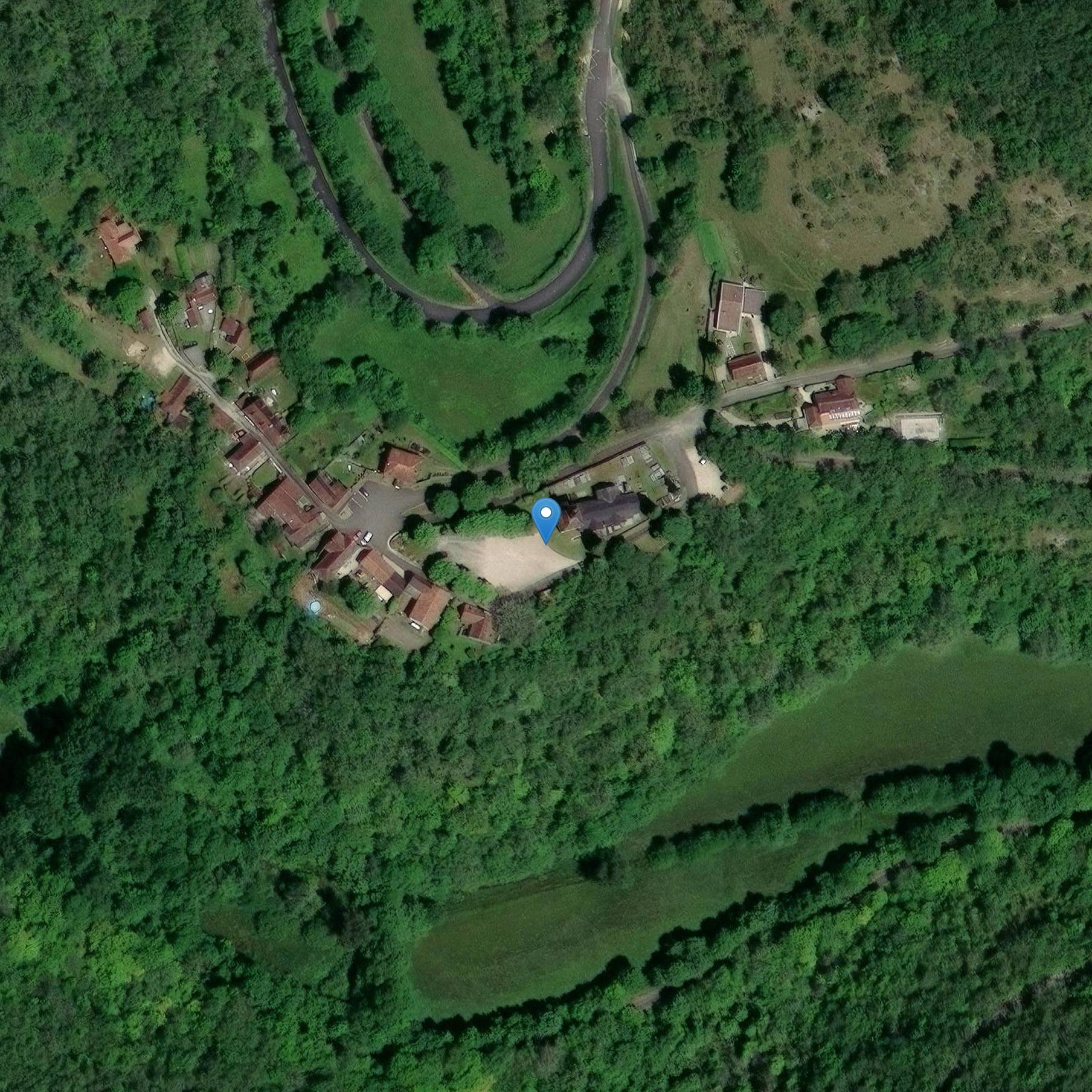 Photo de 梅克蒙特圣卡普拉伊斯教堂