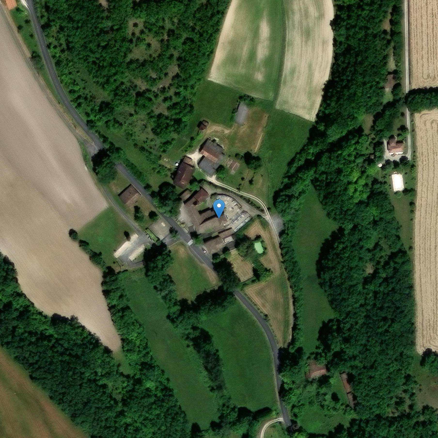 Photo de Kirche Saint-Avit de Belmontet