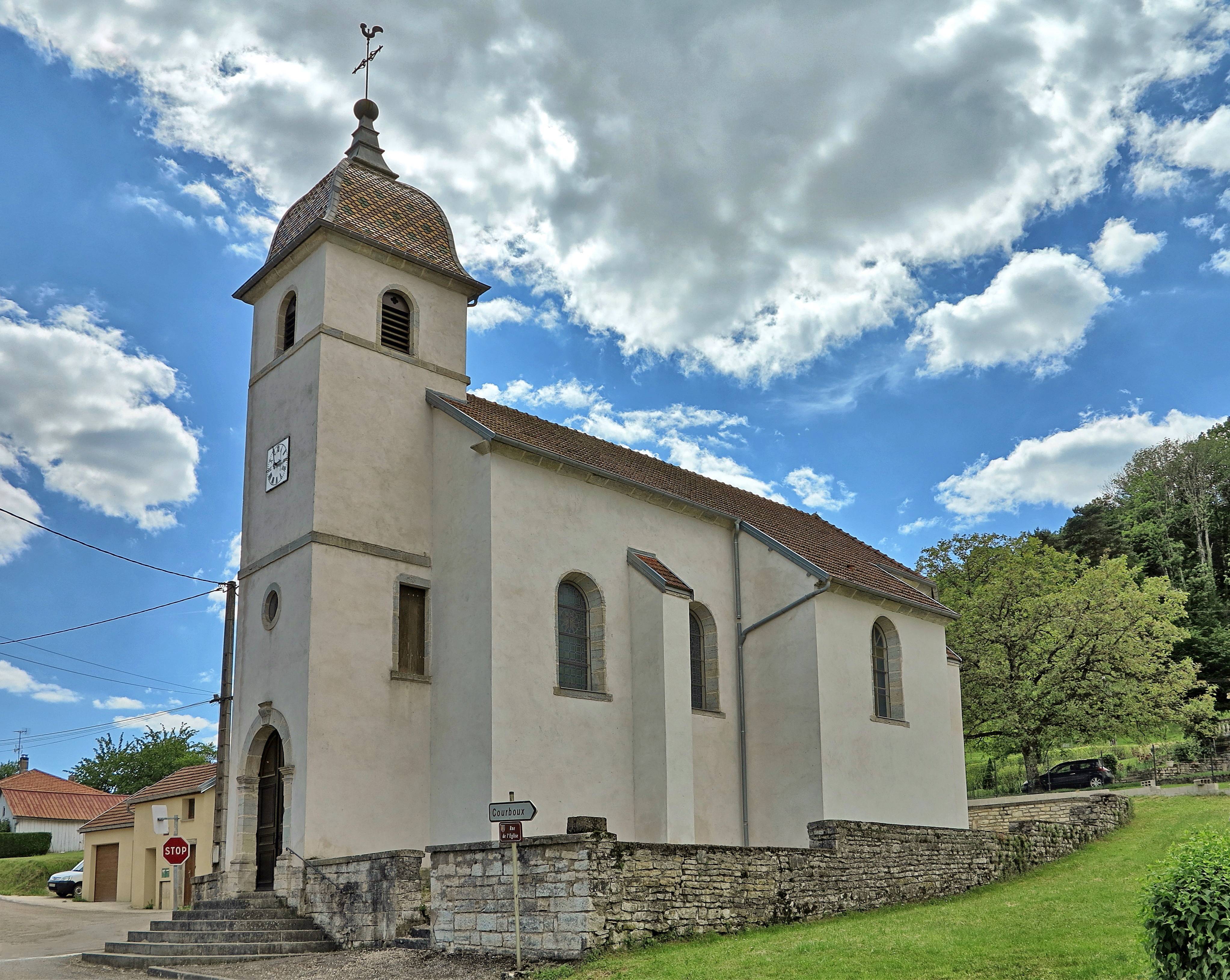 Photo de Church of Saint Peter of Pennesières
