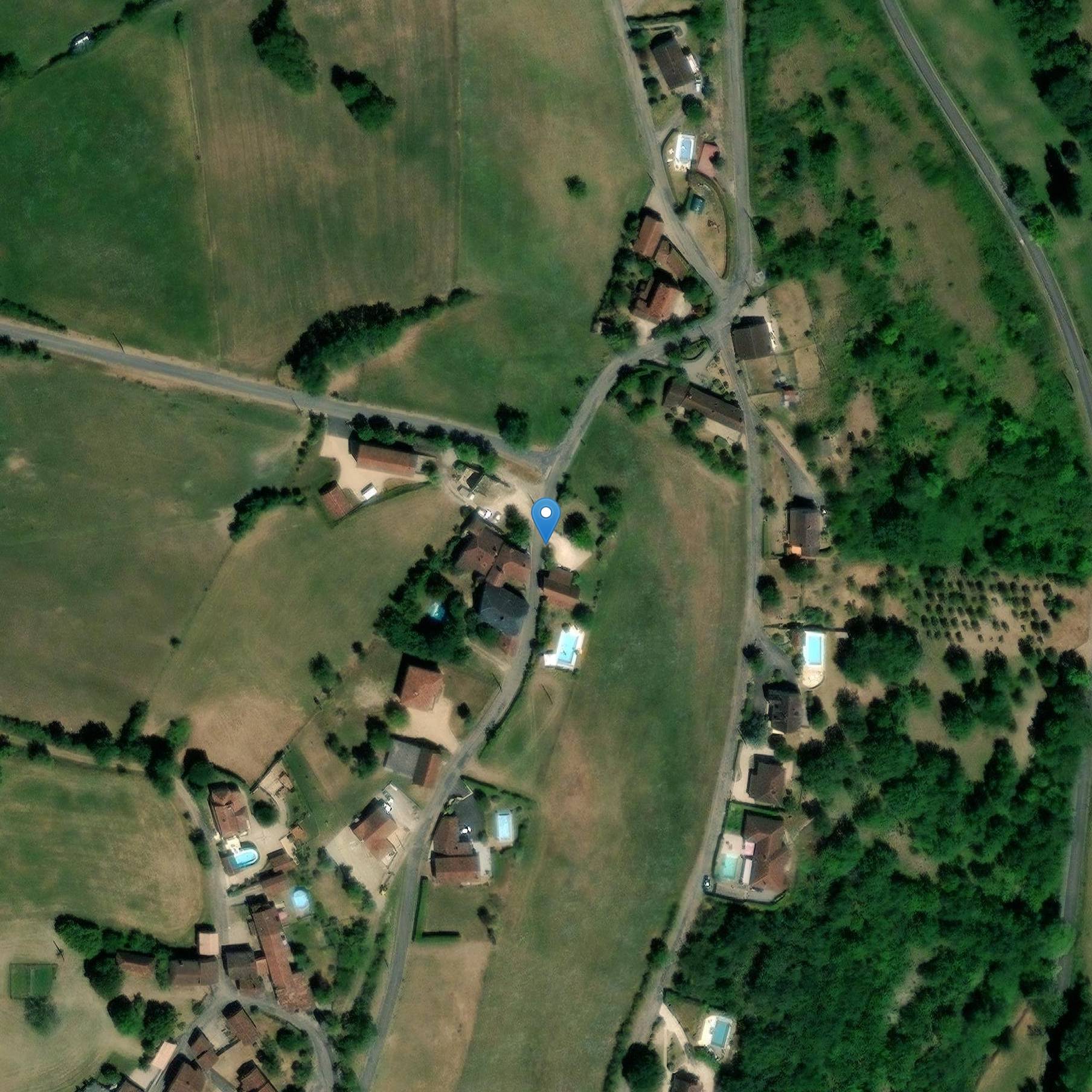 Photo de 圣劳伦特-勒图尔教堂