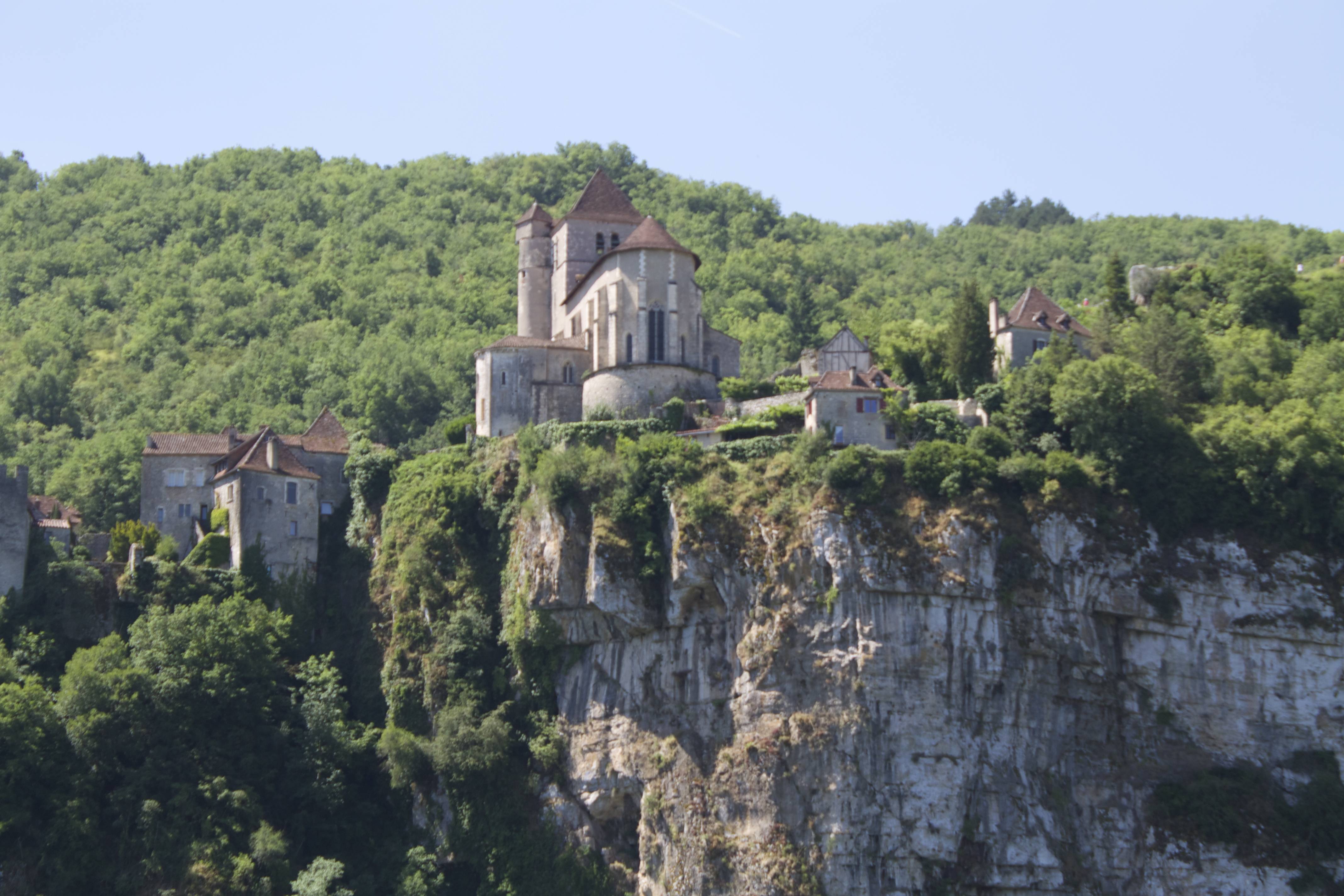 Photo de 蒙塔尼亚克圣艾蒂安教堂