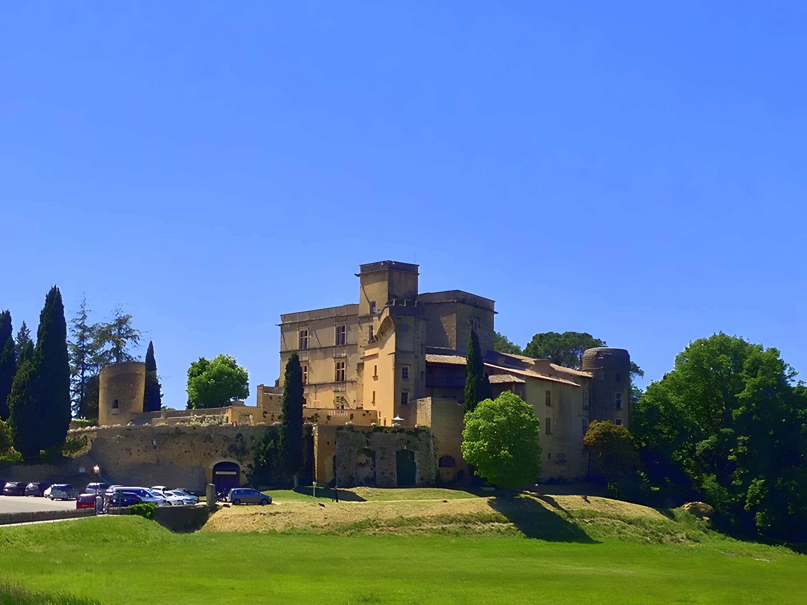 Château de Lourmarin