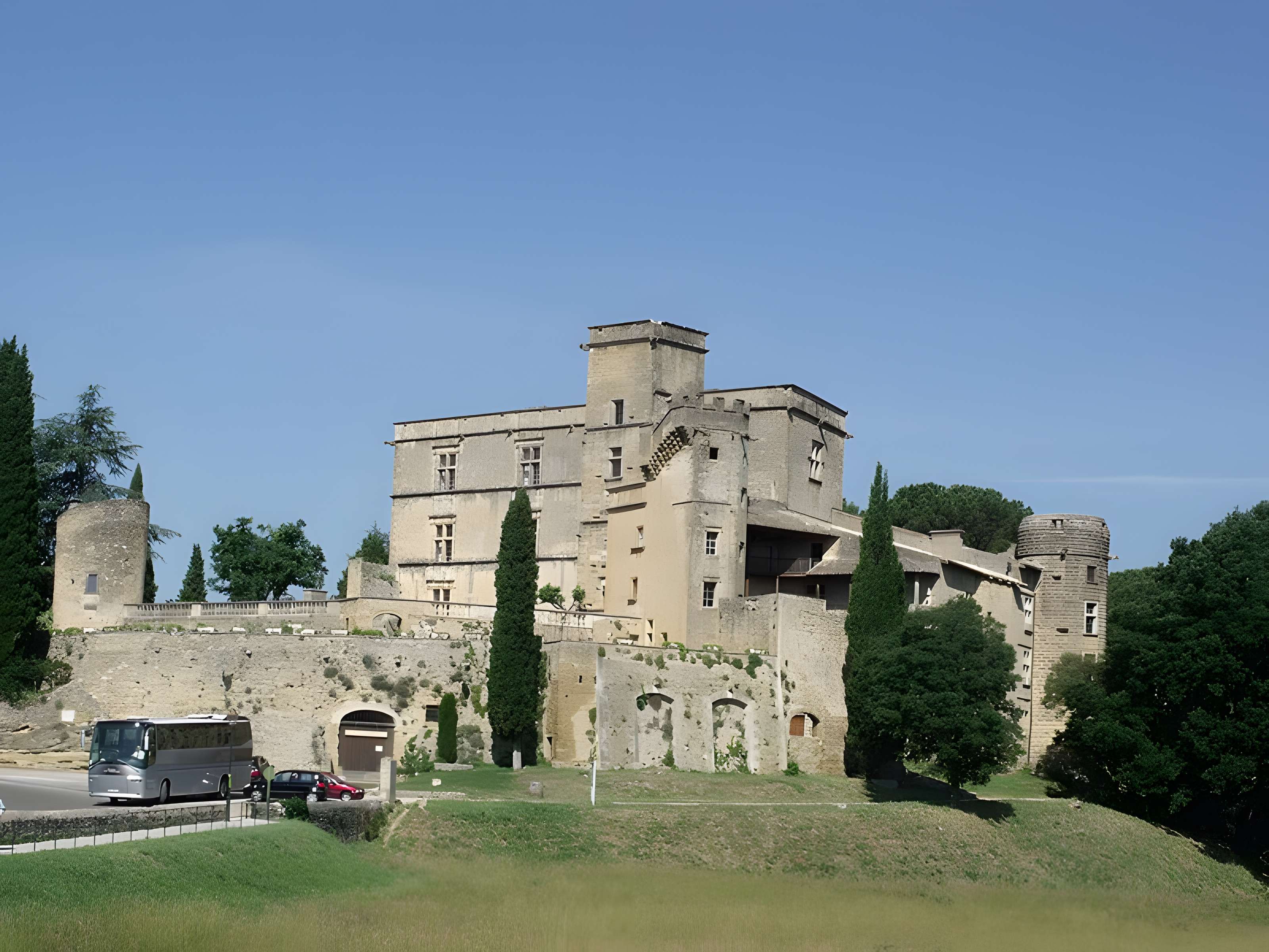 Château de Lourmarin