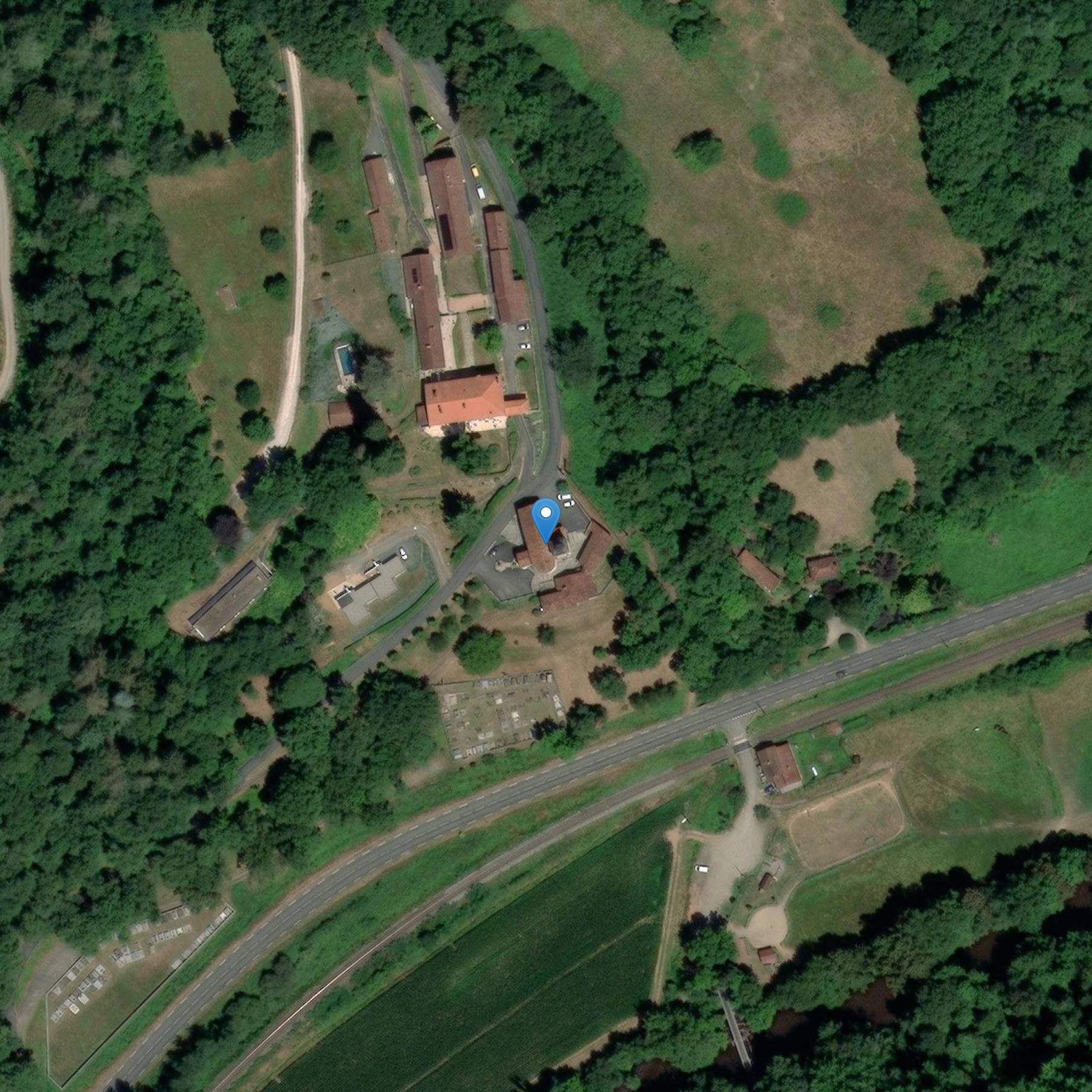 Photo de Iglesia de San Cristóbal de Viazac