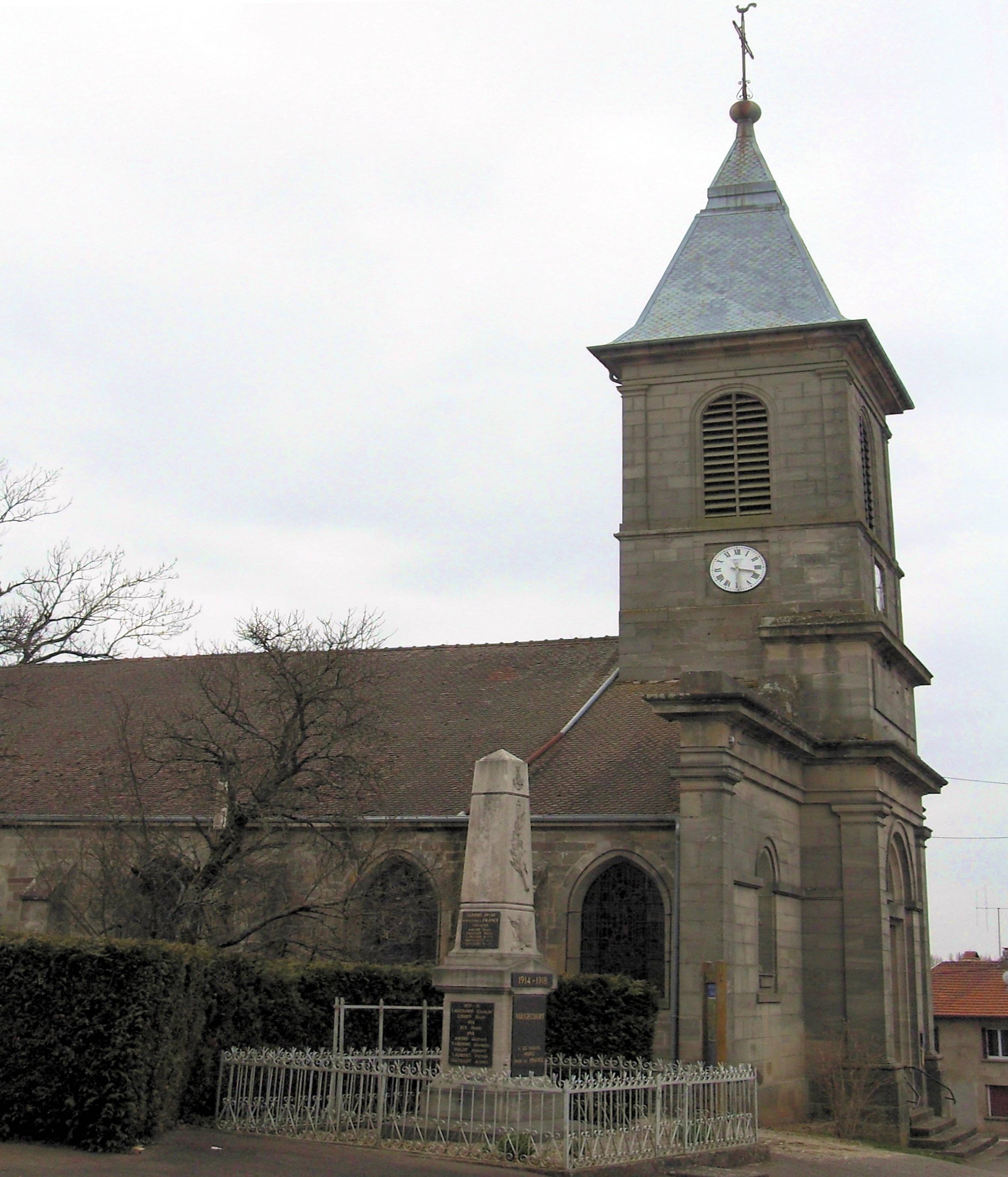 Photo de 圣地亚哥-德沃热科特教堂