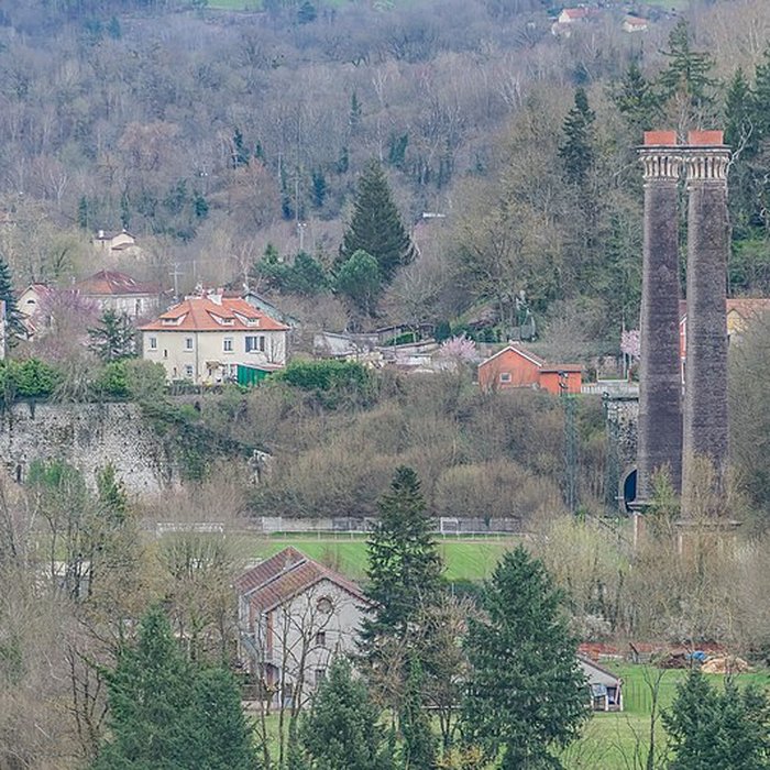 Photo de Cheminées dusine dAubin
