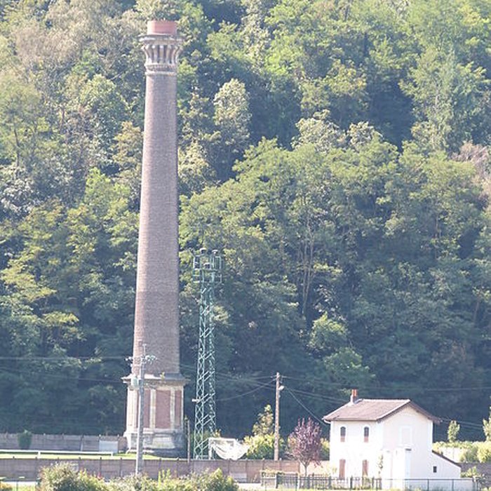 Photo de Cheminées dusine dAubin