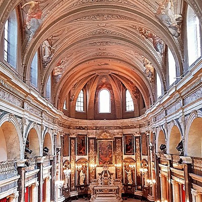 Photo de Ancien Collège de la Trinité, actuellement lycée Ampère