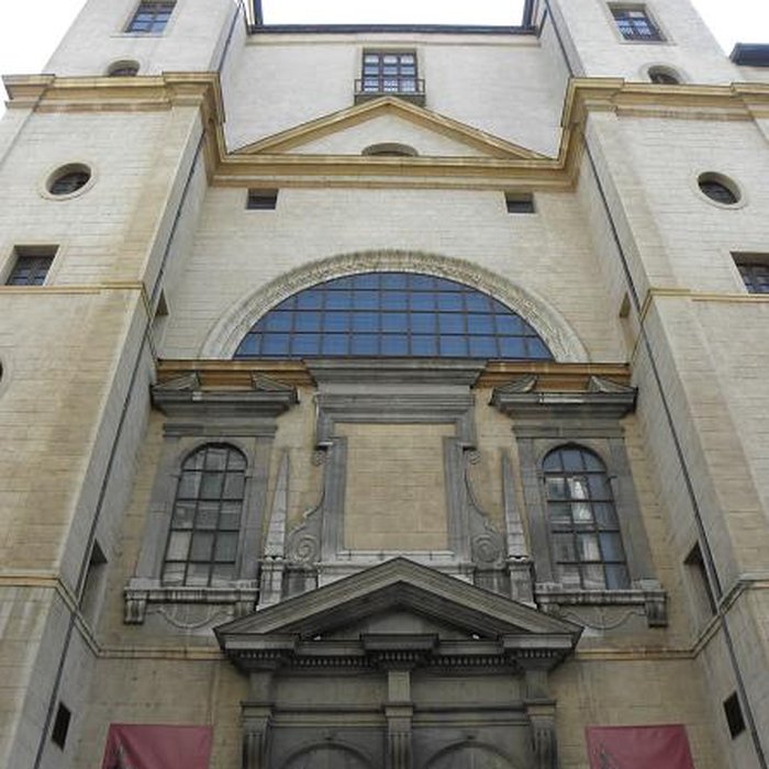 Photo de Ancien Collège de la Trinité, actuellement lycée Ampère