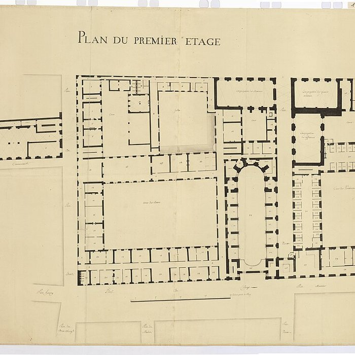 Photo de Ancien Collège de la Trinité, actuellement lycée Ampère