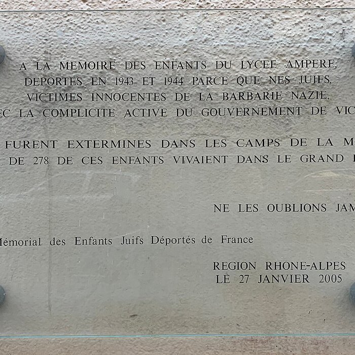 Photo de Ancien Collège de la Trinité, actuellement lycée Ampère