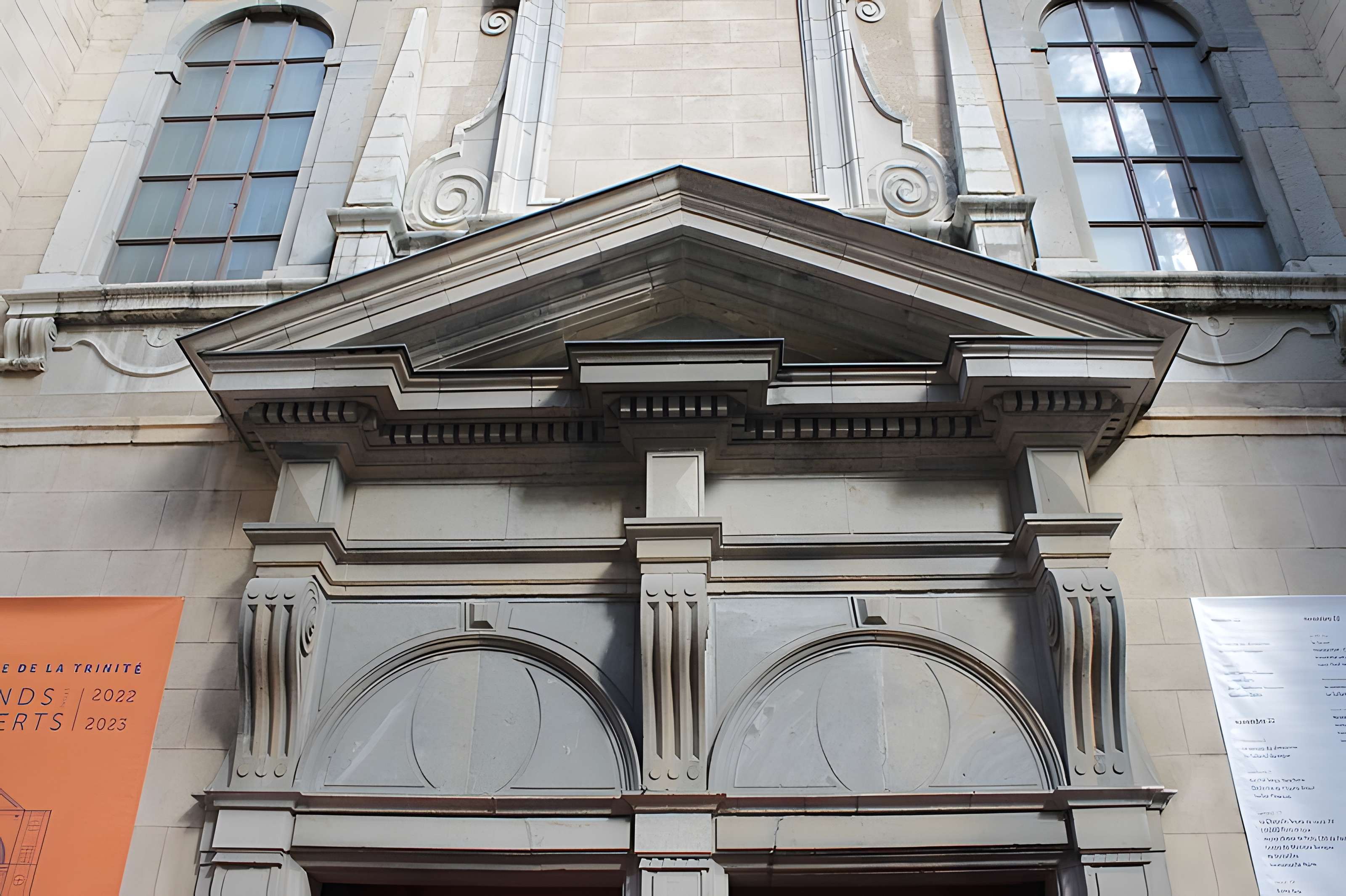 Ancien Collège de la Trinité, actuellement lycée Ampère