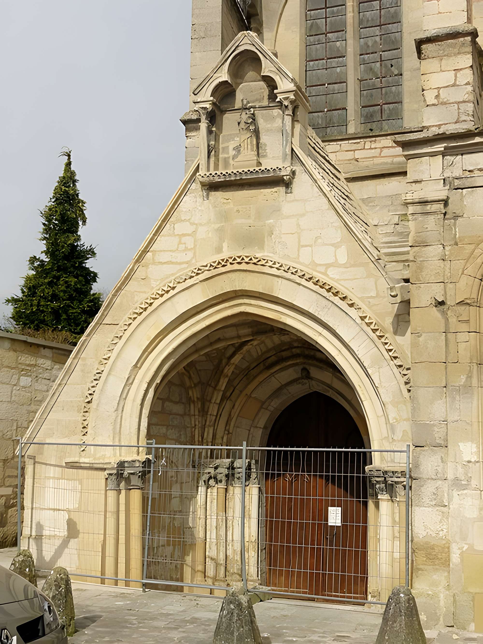 Collégiale Notre-Dame de Mello