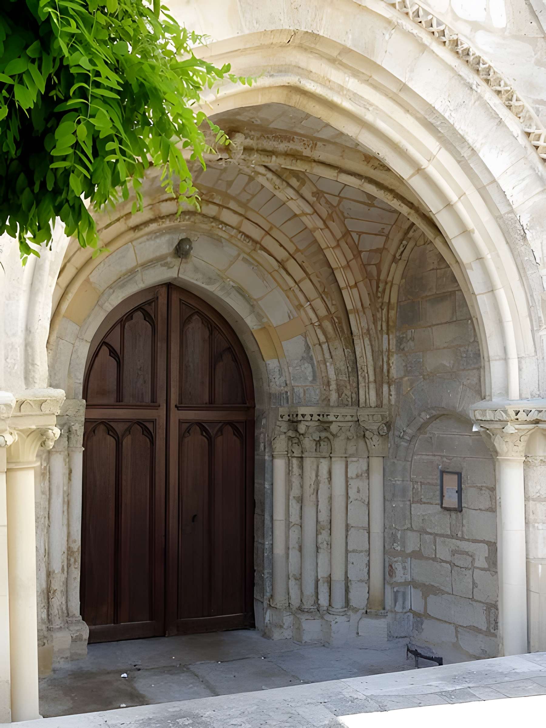 Collégiale Notre-Dame de Mello