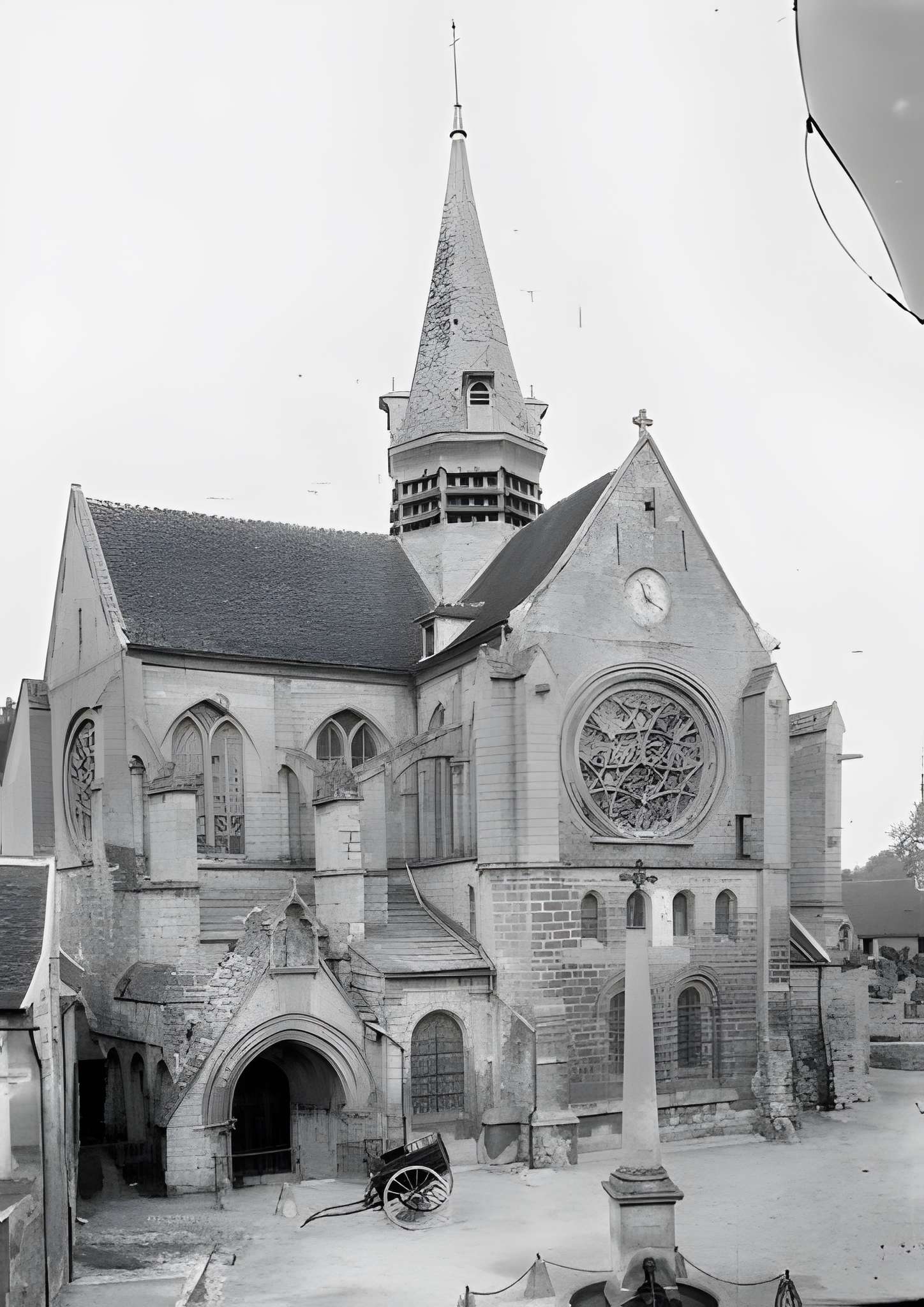 Collégiale Notre-Dame de Mello