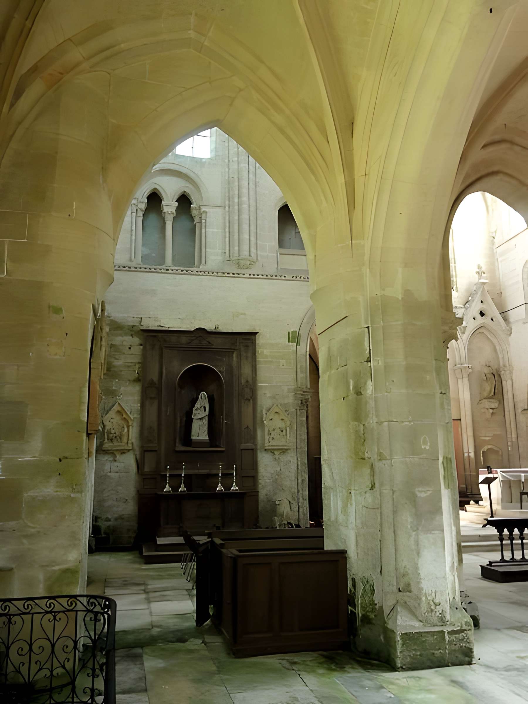 Collégiale Notre-Dame de Mello