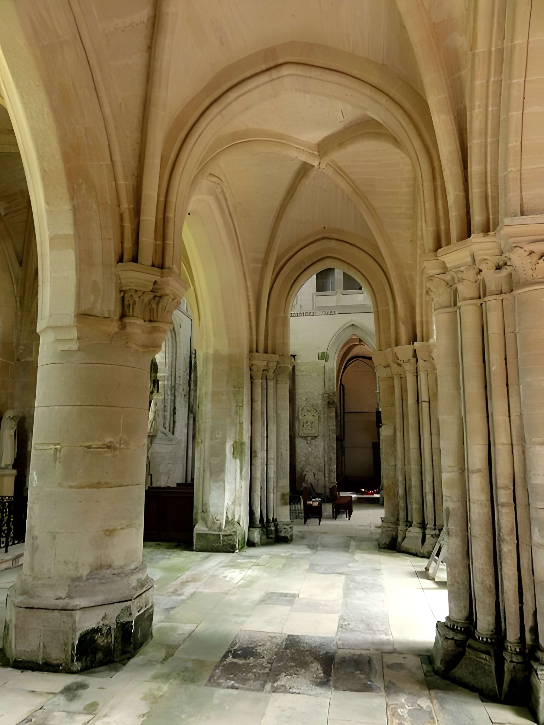 Collégiale Notre-Dame de Mello