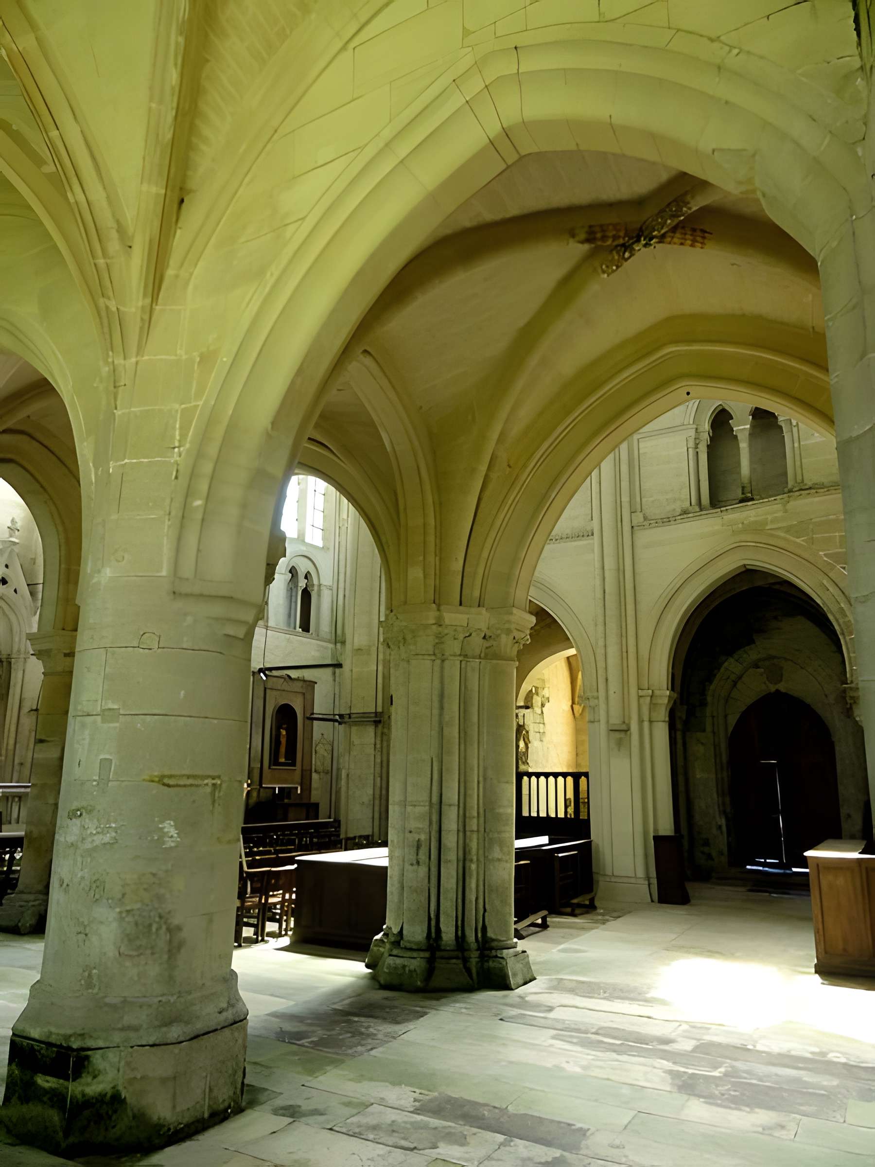 Collégiale Notre-Dame de Mello