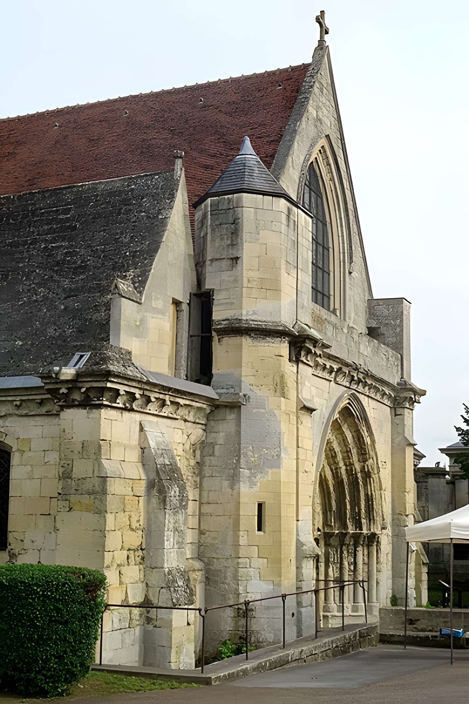 Collégiale Notre-Dame de Montataire