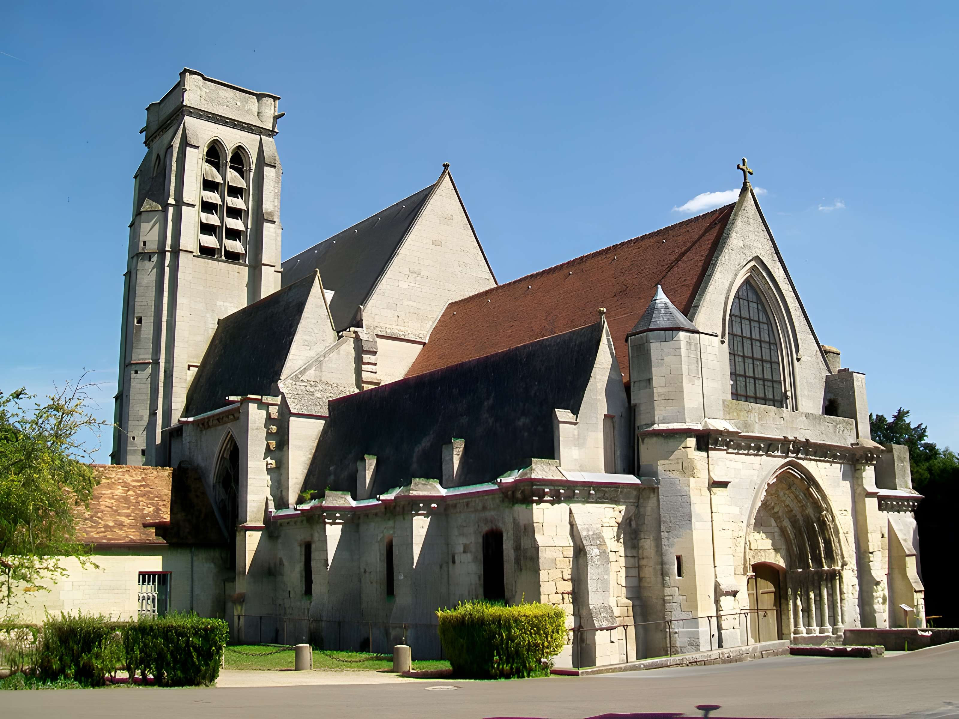 Collégiale Notre-Dame de Montataire