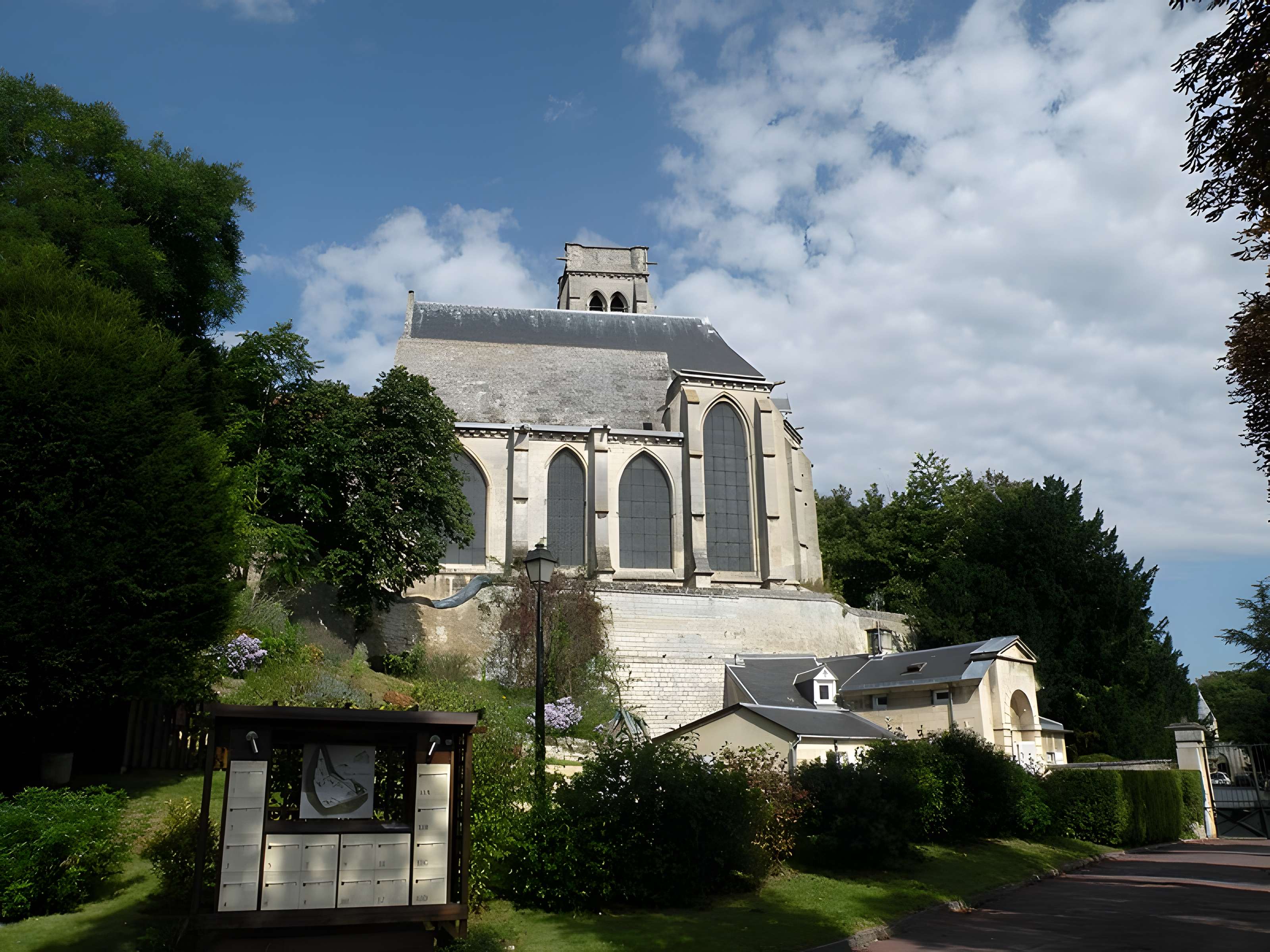 Collégiale Notre-Dame de Montataire