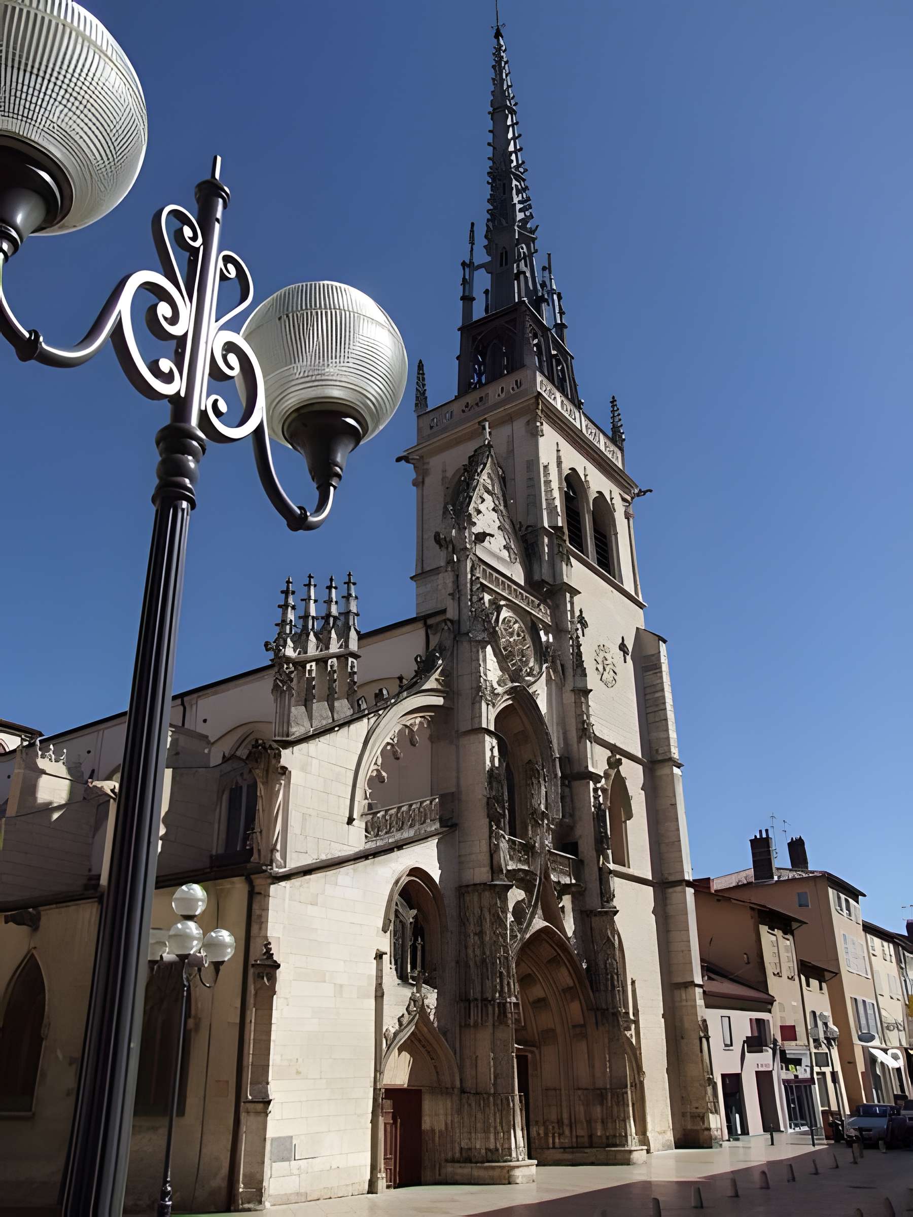 Collégiale Notre-Dame-des-Marais de Villefranche-sur-Saône 