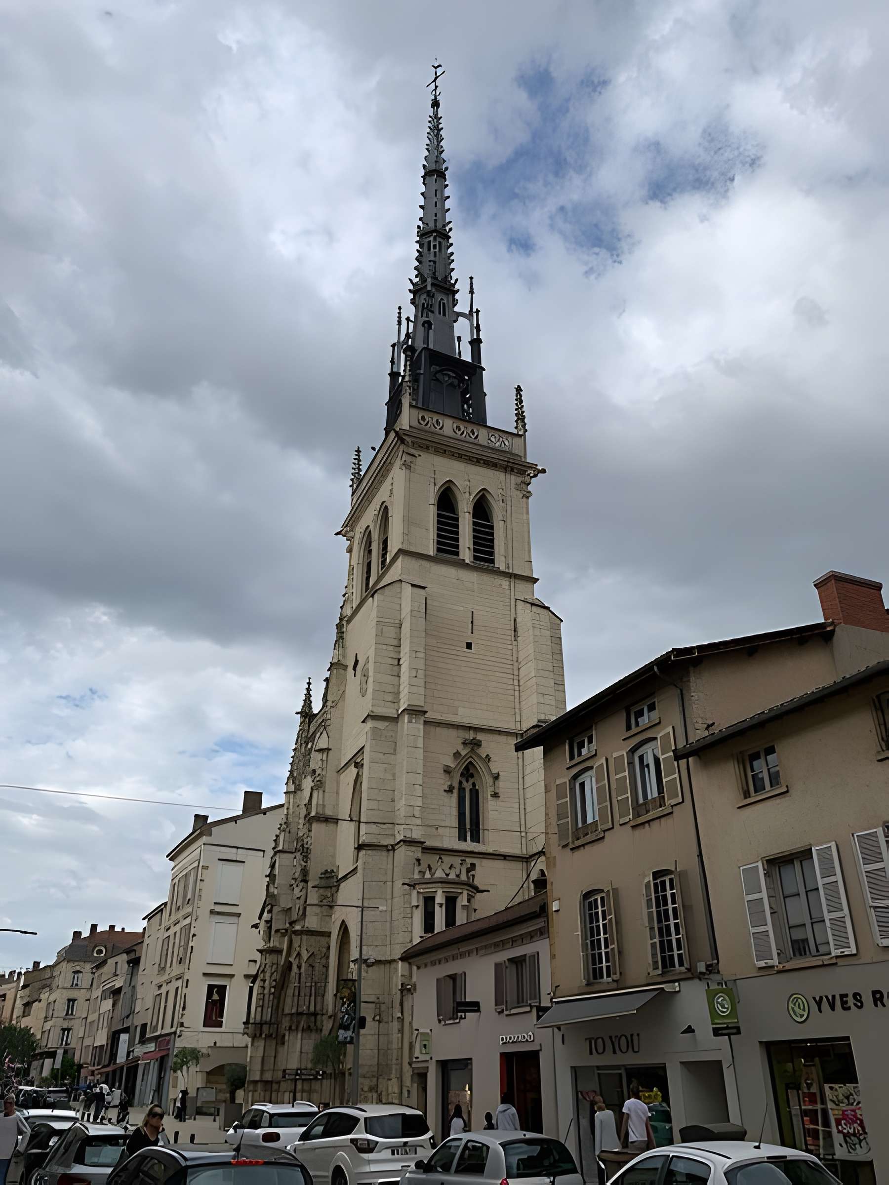 Collégiale Notre-Dame-des-Marais de Villefranche-sur-Saône