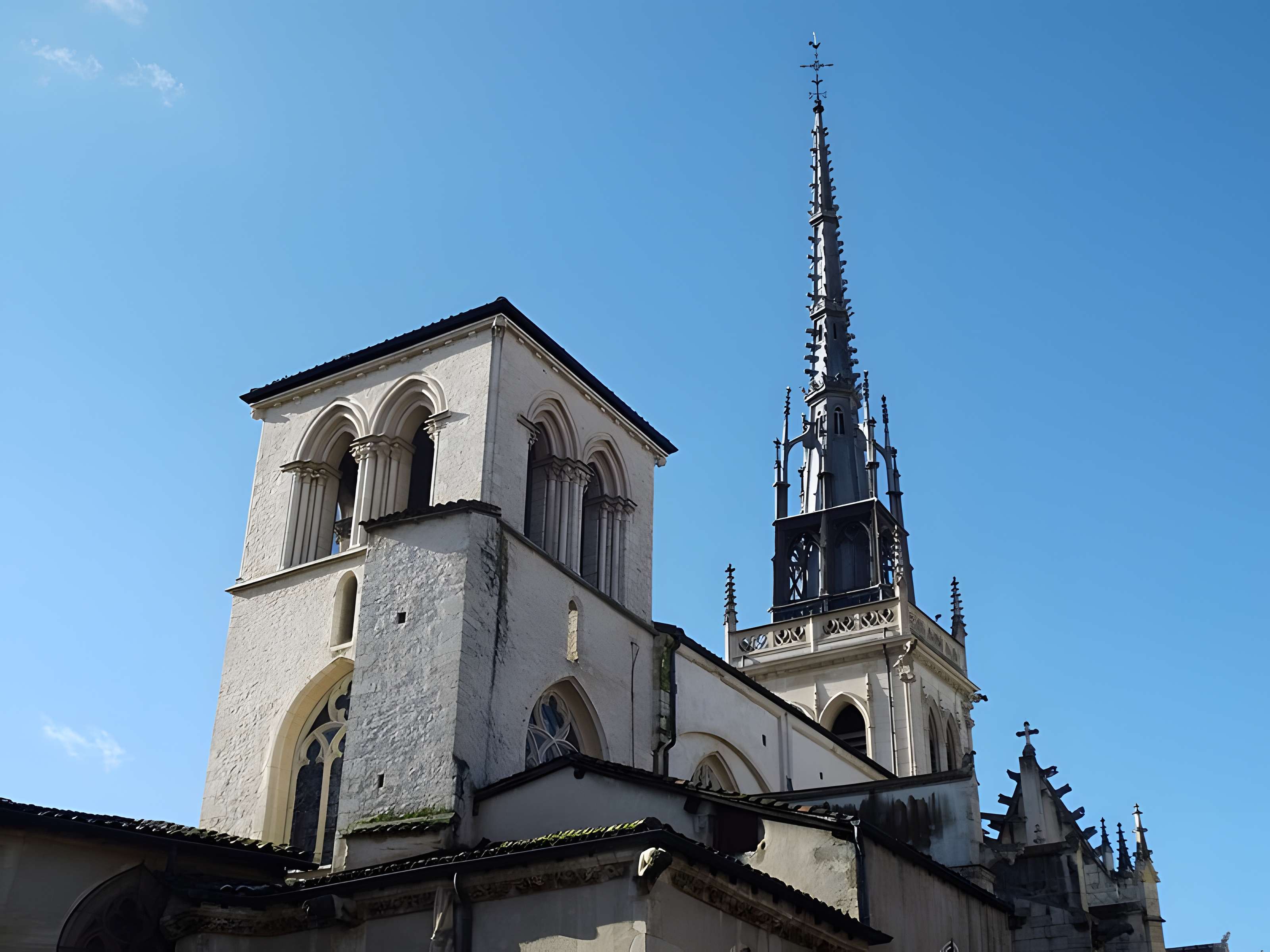 Collégiale Notre-Dame-des-Marais de Villefranche-sur-Saône