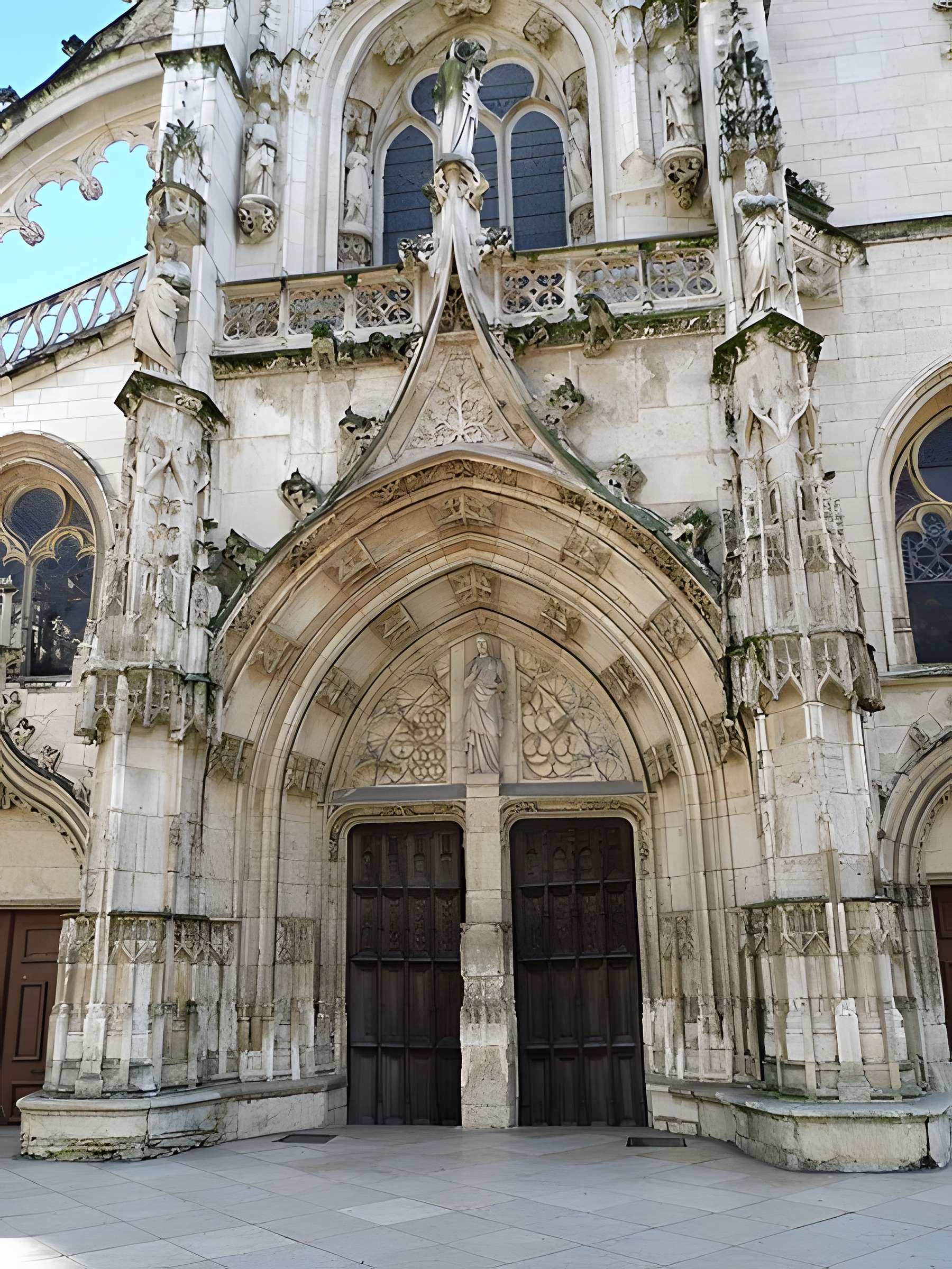 Collégiale Notre-Dame-des-Marais de Villefranche-sur-Saône