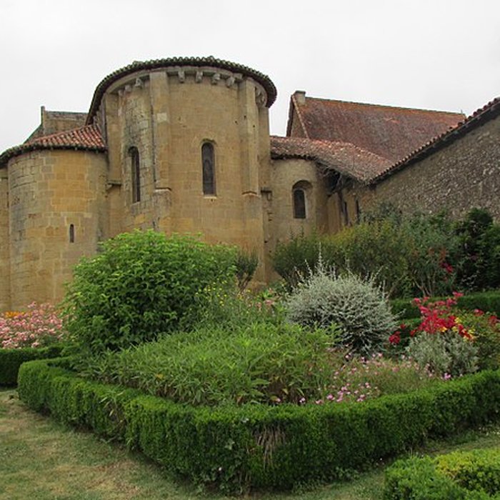 Photo de Collégiale Saint-Barthélemy de Pimbo