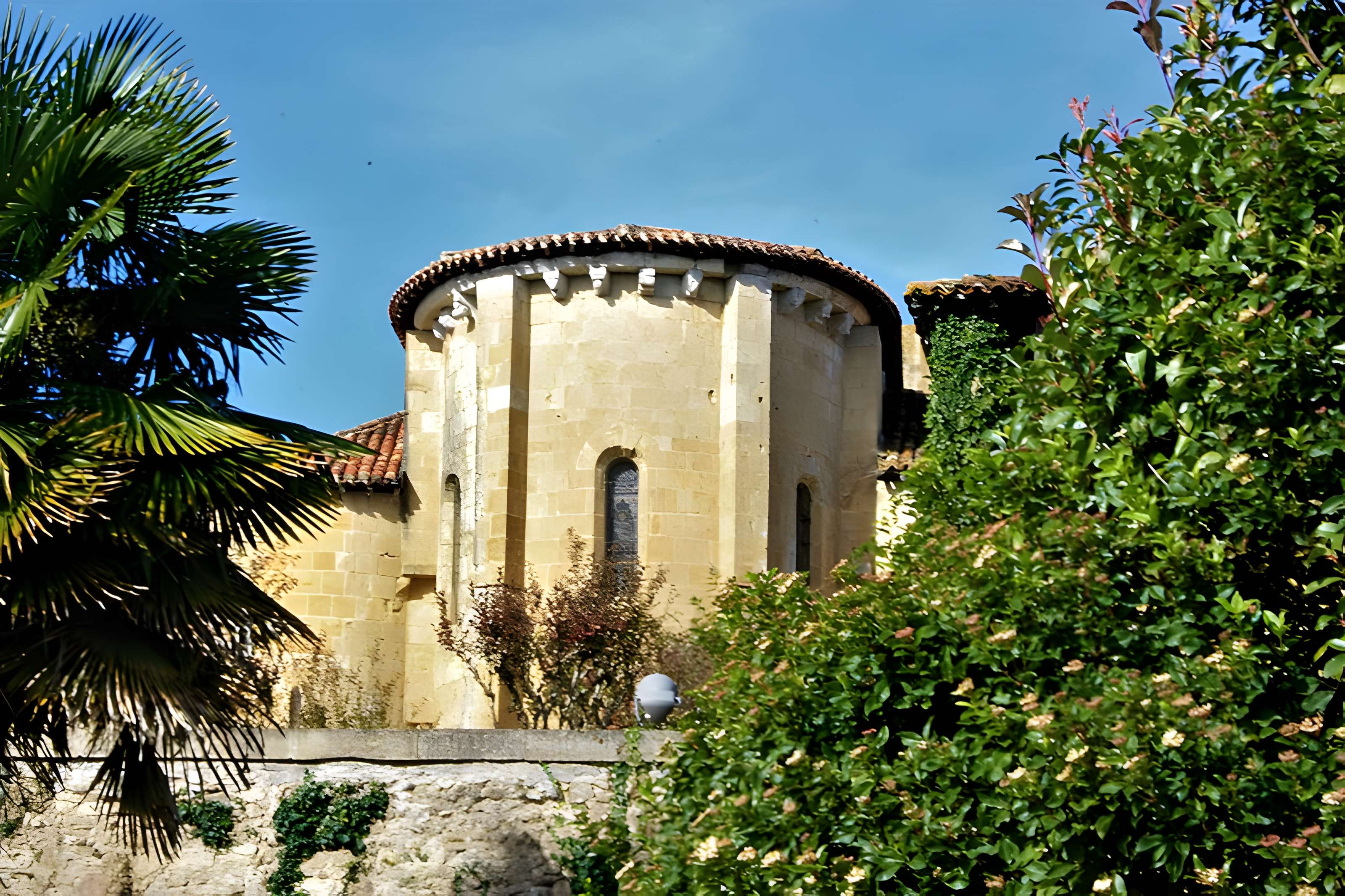 Collégiale Saint-Barthélemy de Pimbo