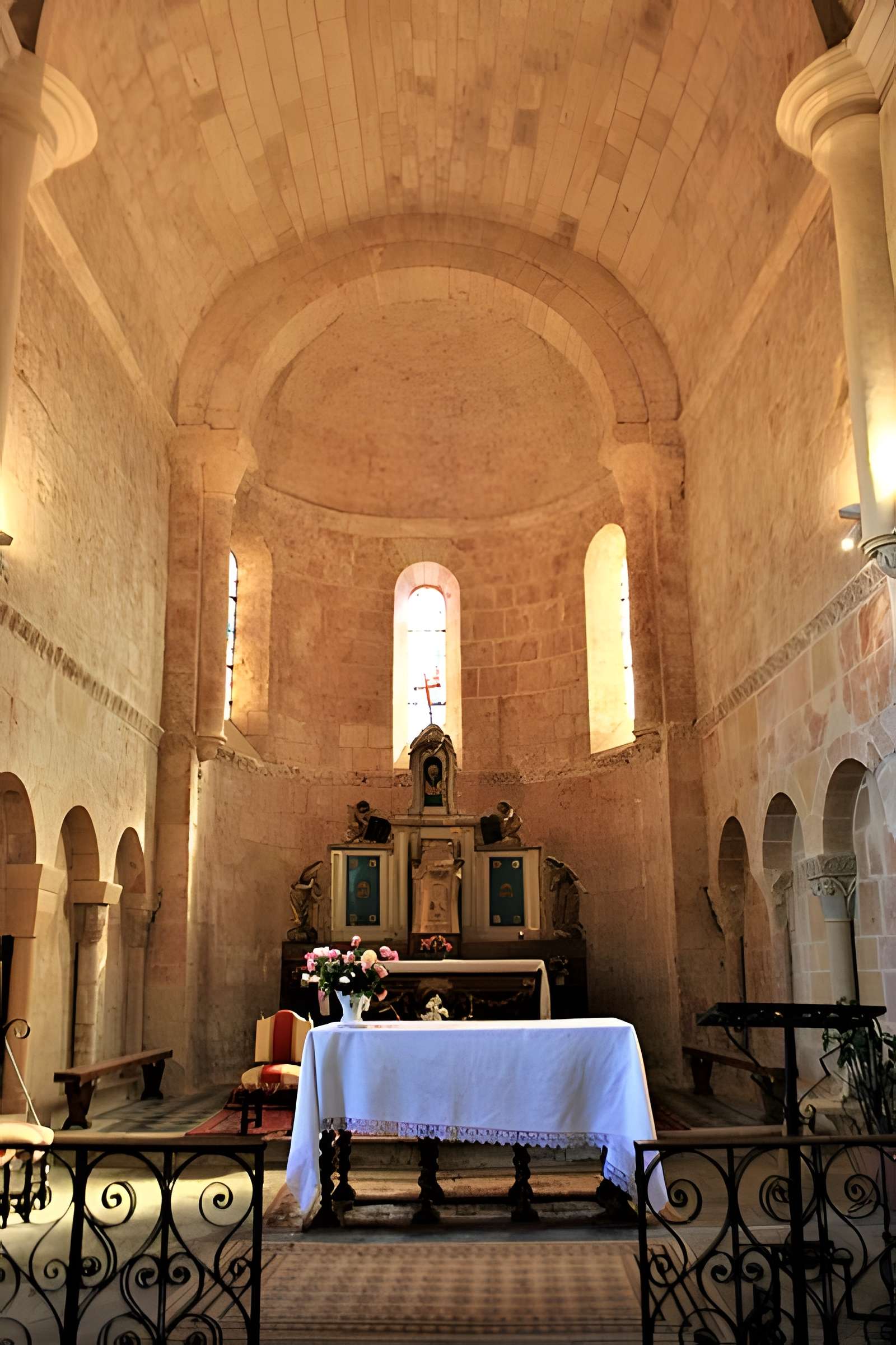 Collégiale Saint-Barthélemy de Pimbo