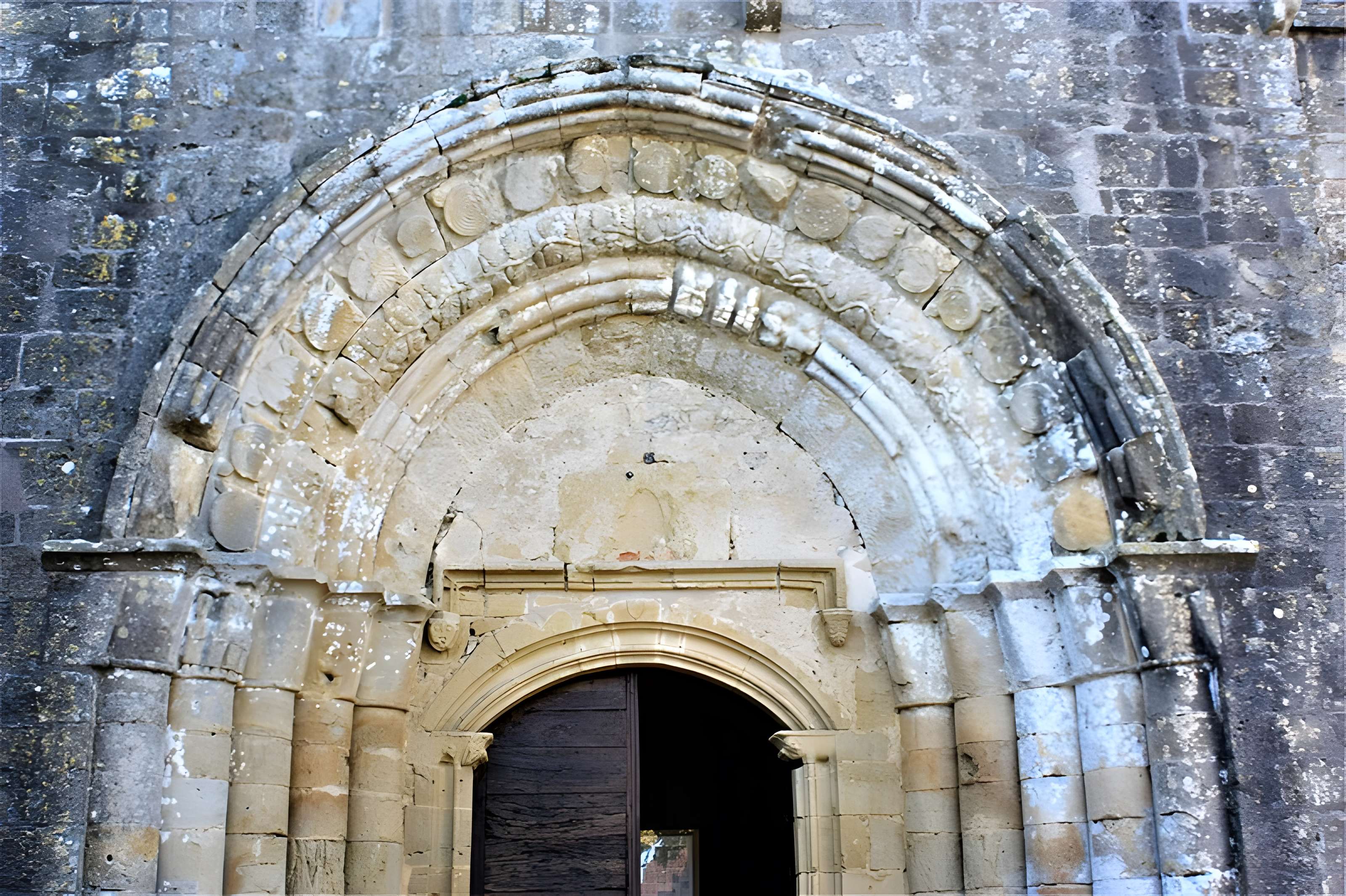 Collégiale Saint-Barthélemy de Pimbo
