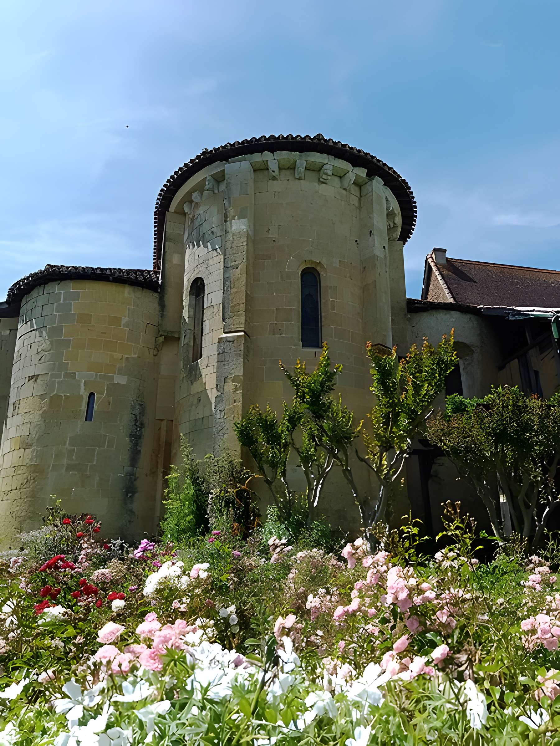 Collégiale Saint-Barthélemy de Pimbo