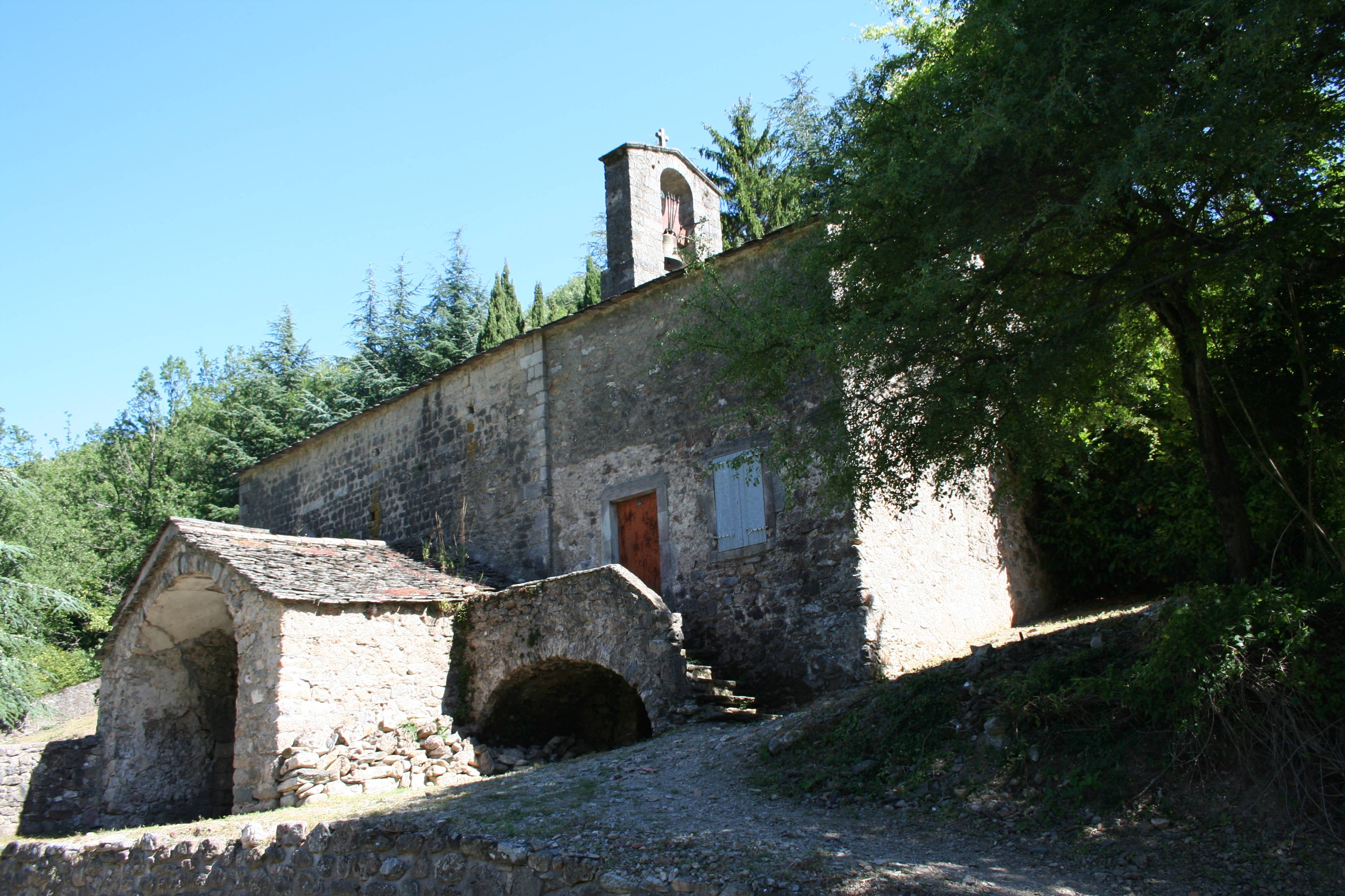 Photo de Saint Andrew's Church of Rieussec