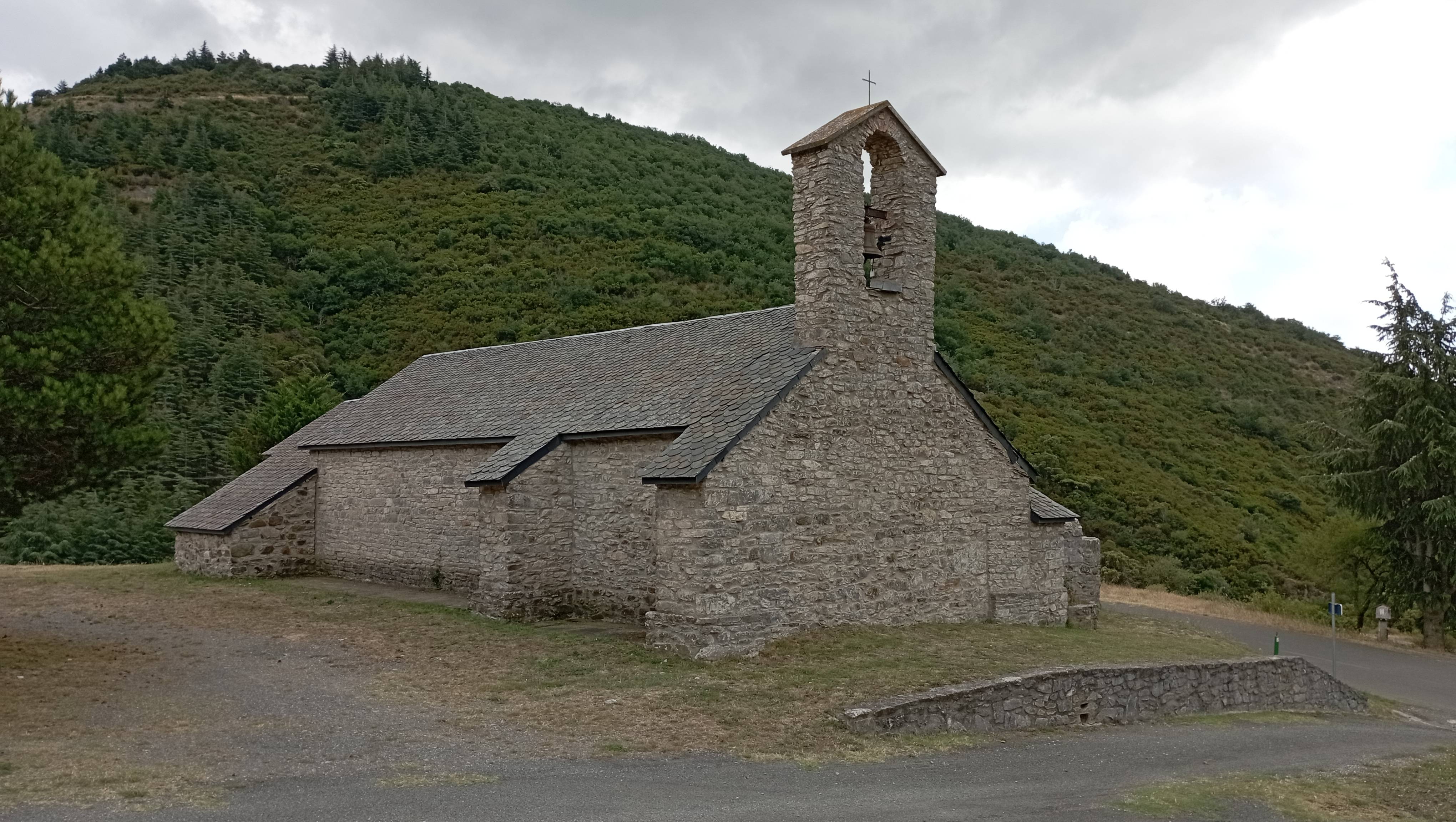 Photo de Saint-Michel de Boisset Kerk