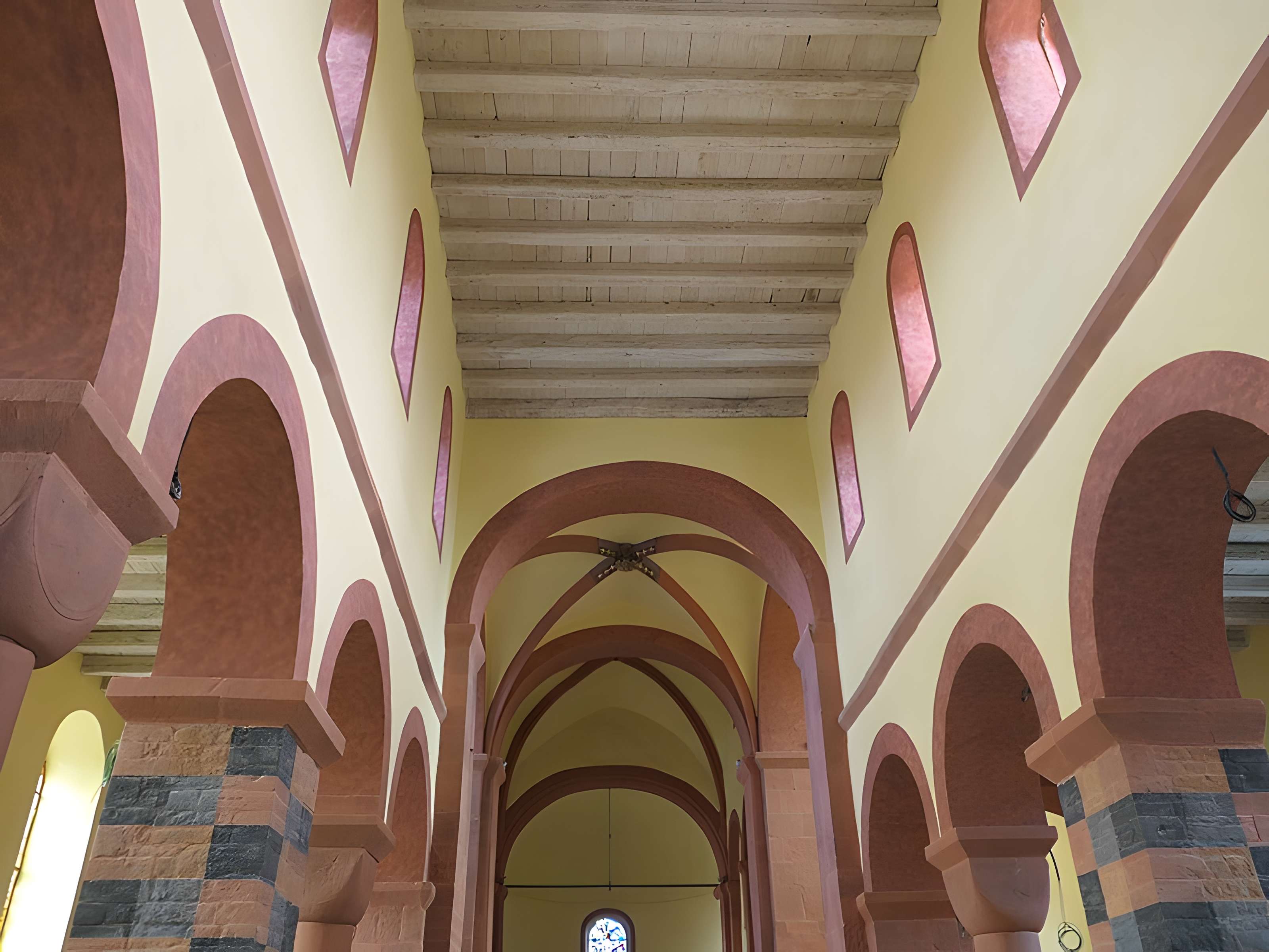 Collégiale Saint-Martin-et-Saint-Arbogast de Surbourg