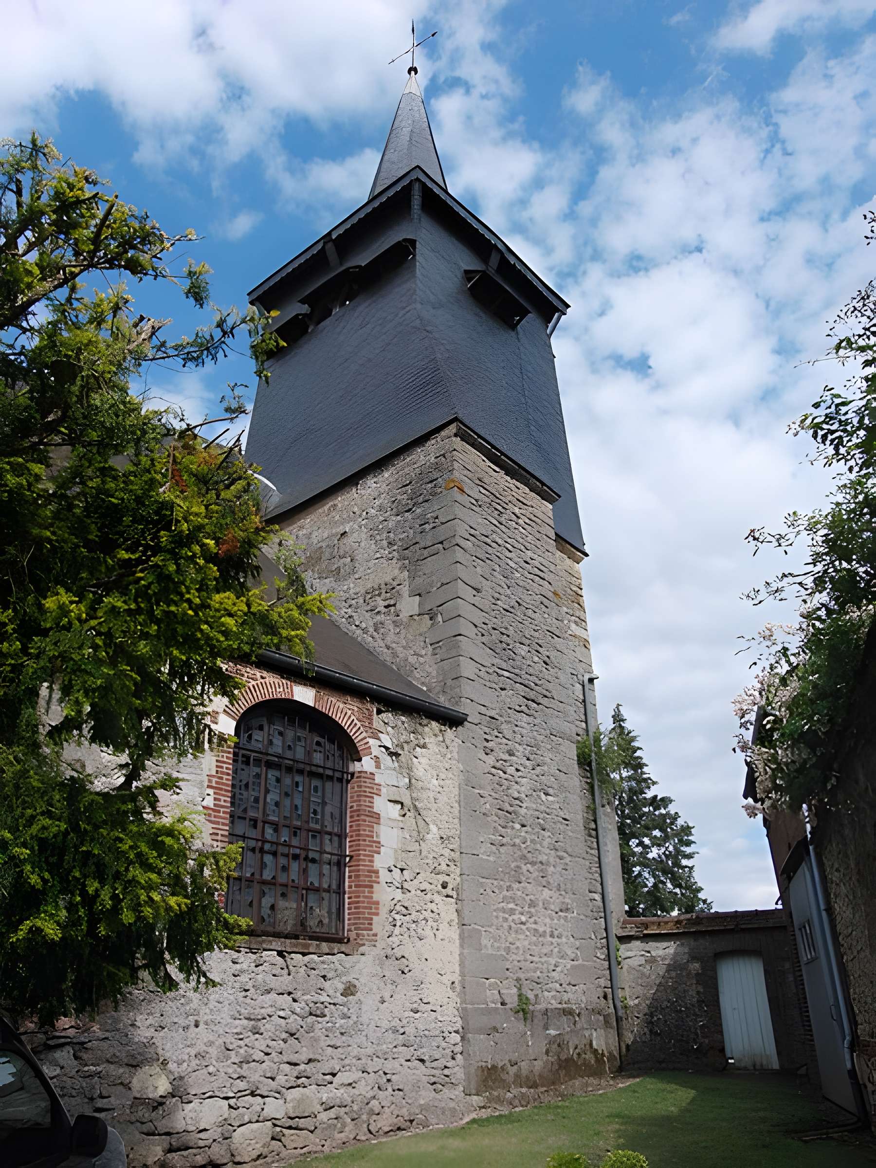Collégiale Saint-Pierre de Gerberoy