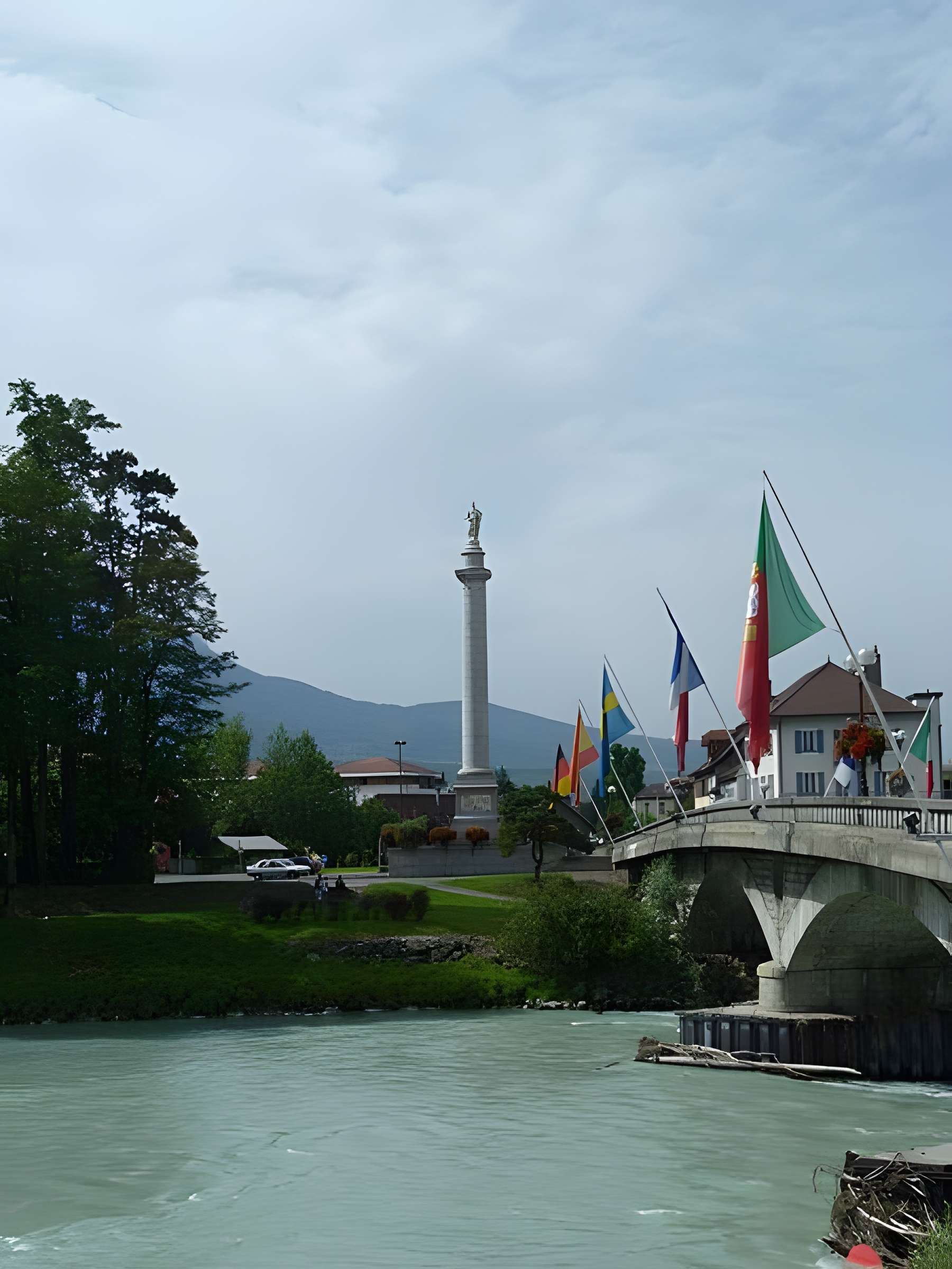 Colonne de Charles-Félix à Bonneville 