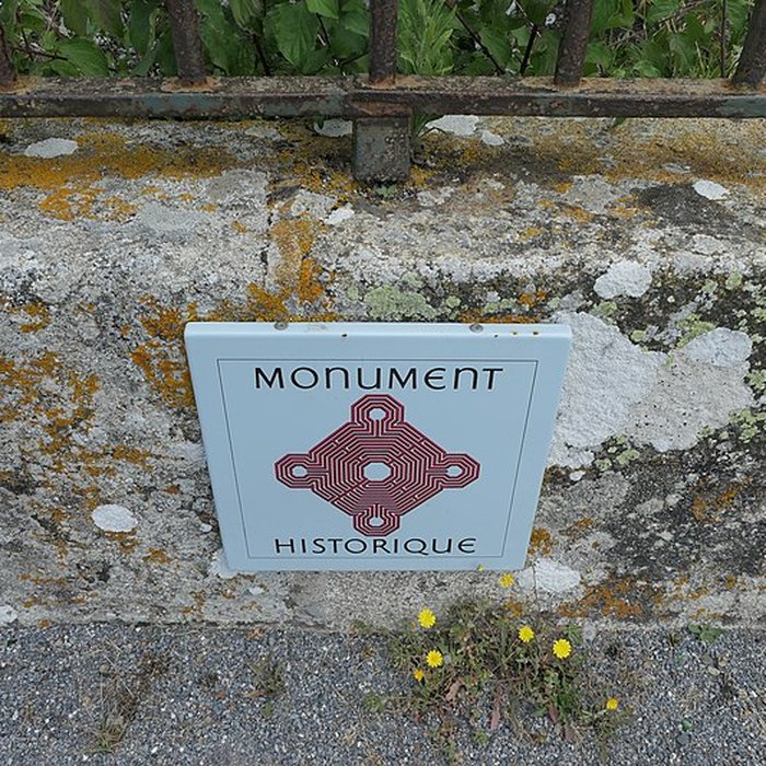 Photo de Colonne de la duchesse dAngoulême à Saint-Florent-le-Vieil