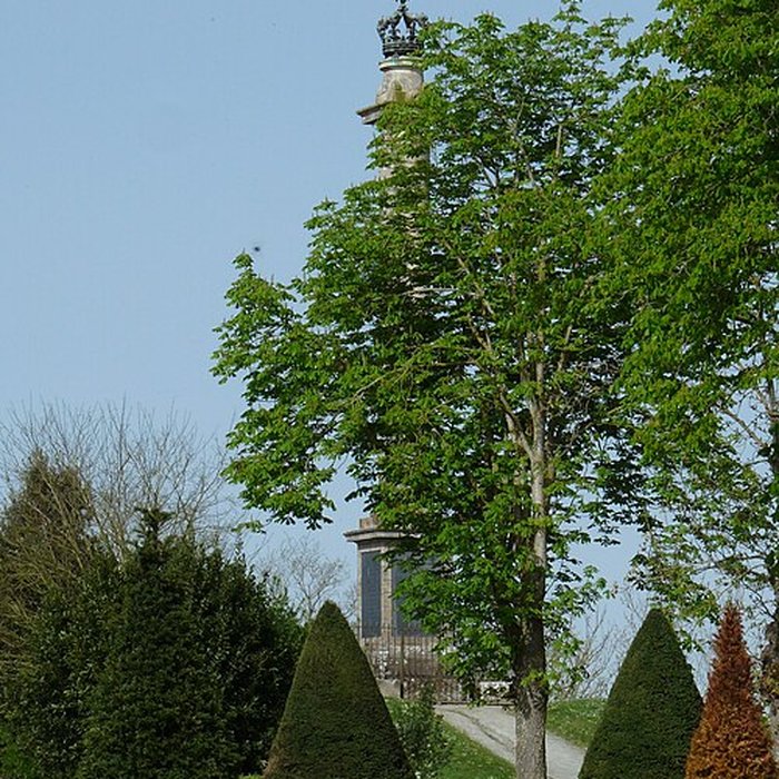 Photo de Colonne de la duchesse dAngoulême à Saint-Florent-le-Vieil