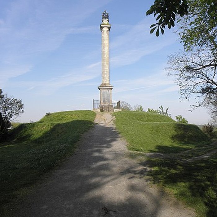 Photo de Colonne de la duchesse dAngoulême à Saint-Florent-le-Vieil